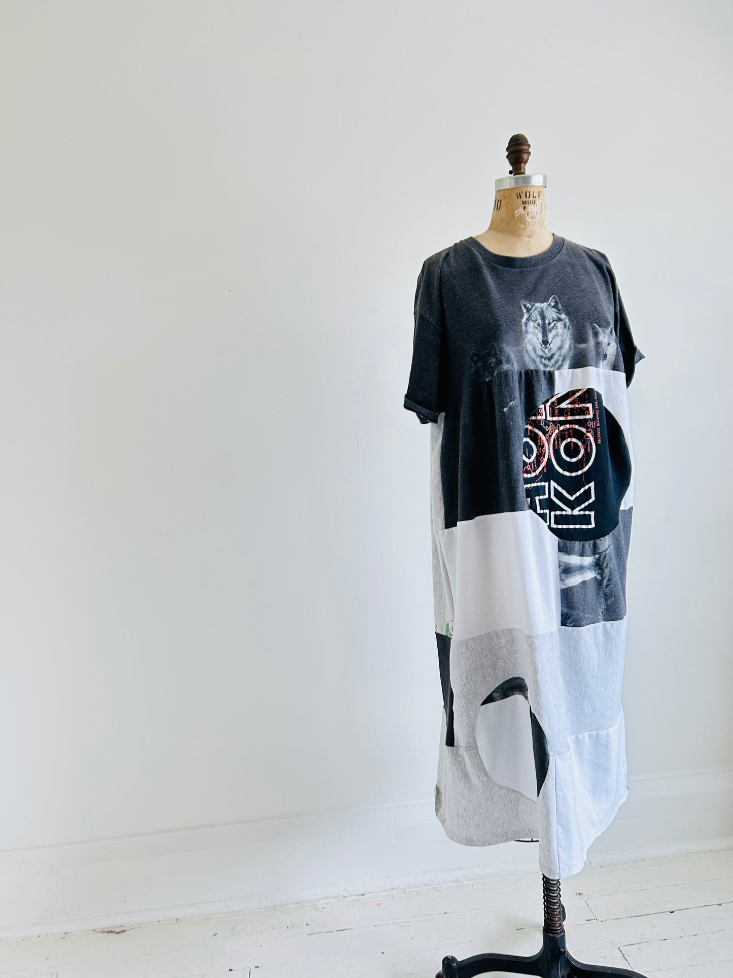 Vintage & Upcycled Tshirt Dress Size L/XL #TDRESS3