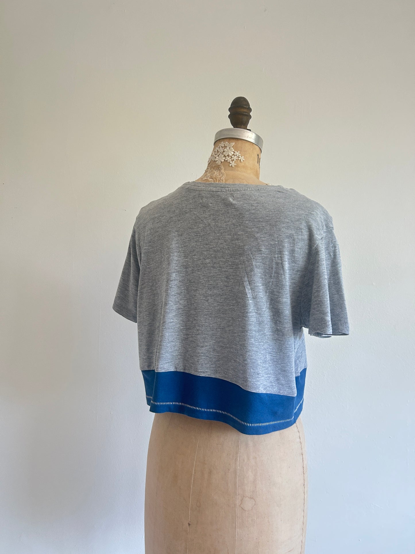 Reworked Preloved Canada Iron On Tshirt - Circle Series Size S/M #TSHIRT11