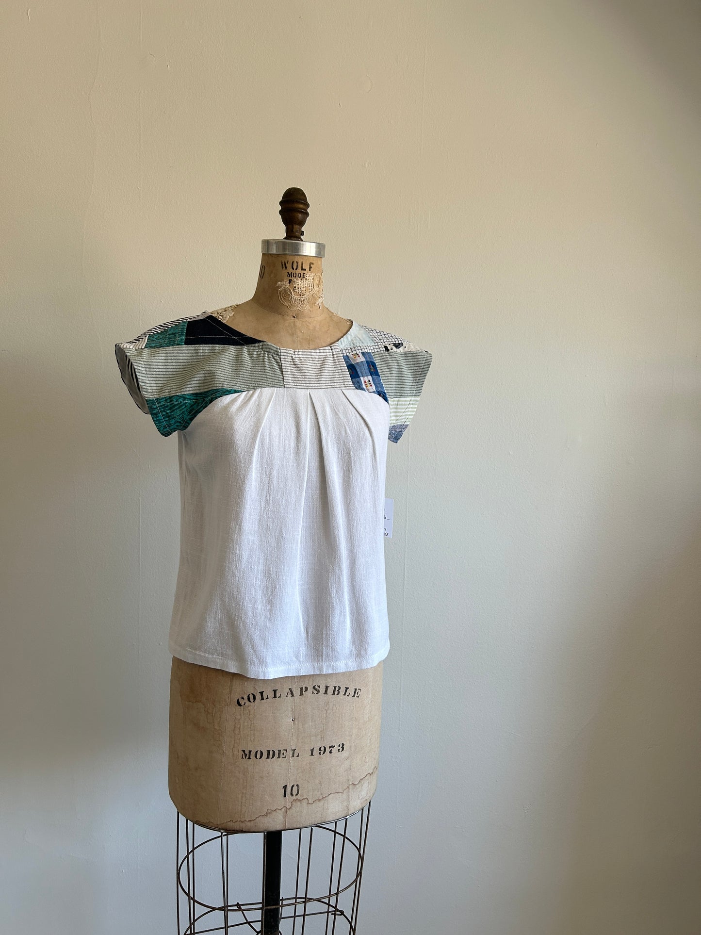 Peony Top - One of a Kind Upcycled Cotton & Linen Size XS #PEO31