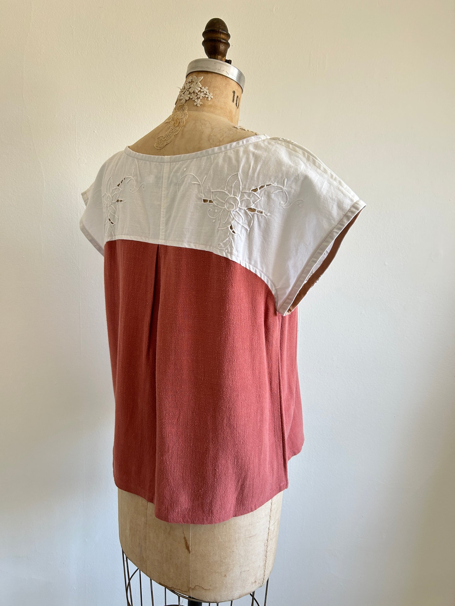 Peony Top - One of a Kind Upcycled Vintage Cut Lace Cotton & Linen Size L #PEO25