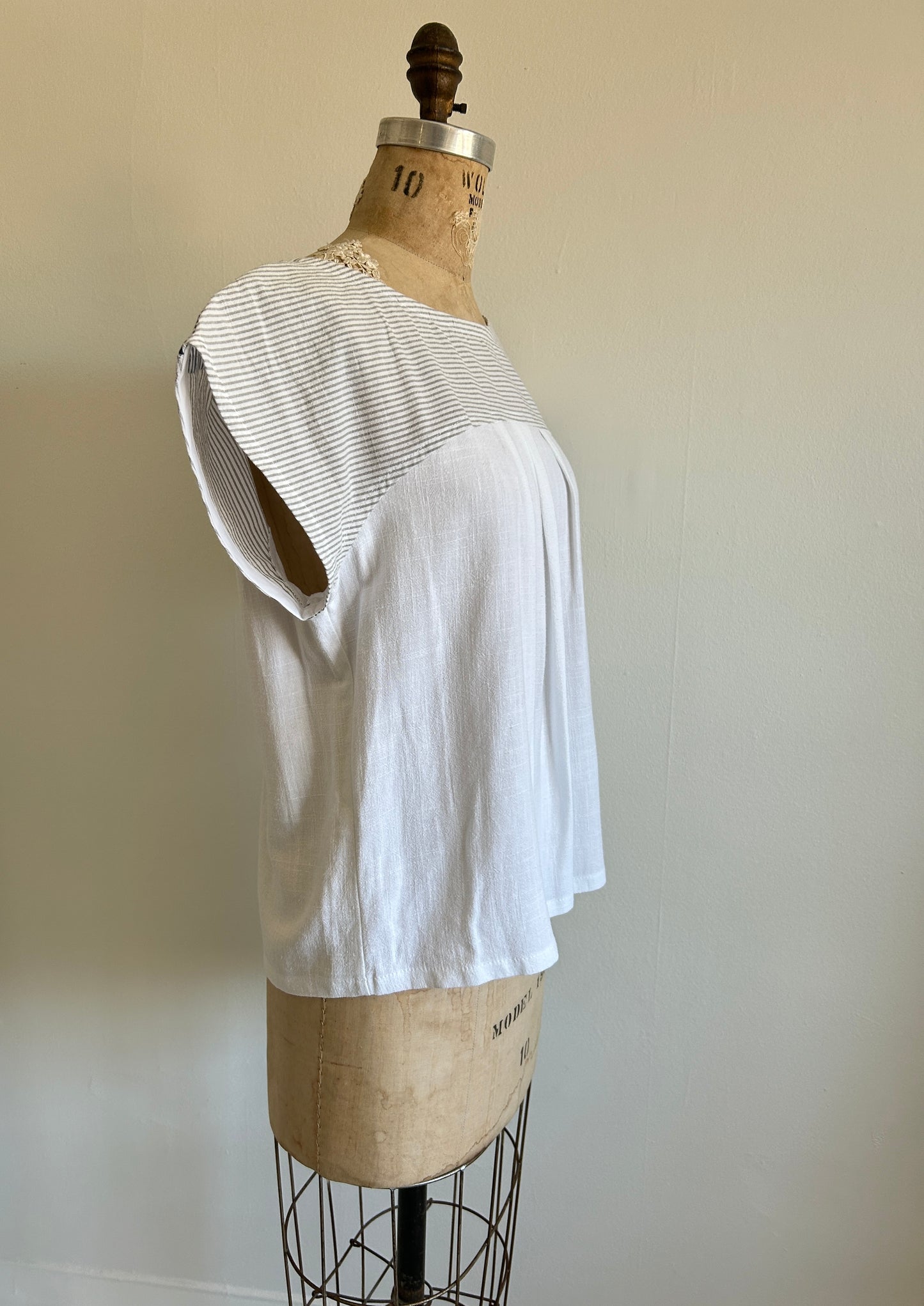 Peony Top - One of a Kind Upcycled & Vintage Cotton & Linen Size L #PEO26