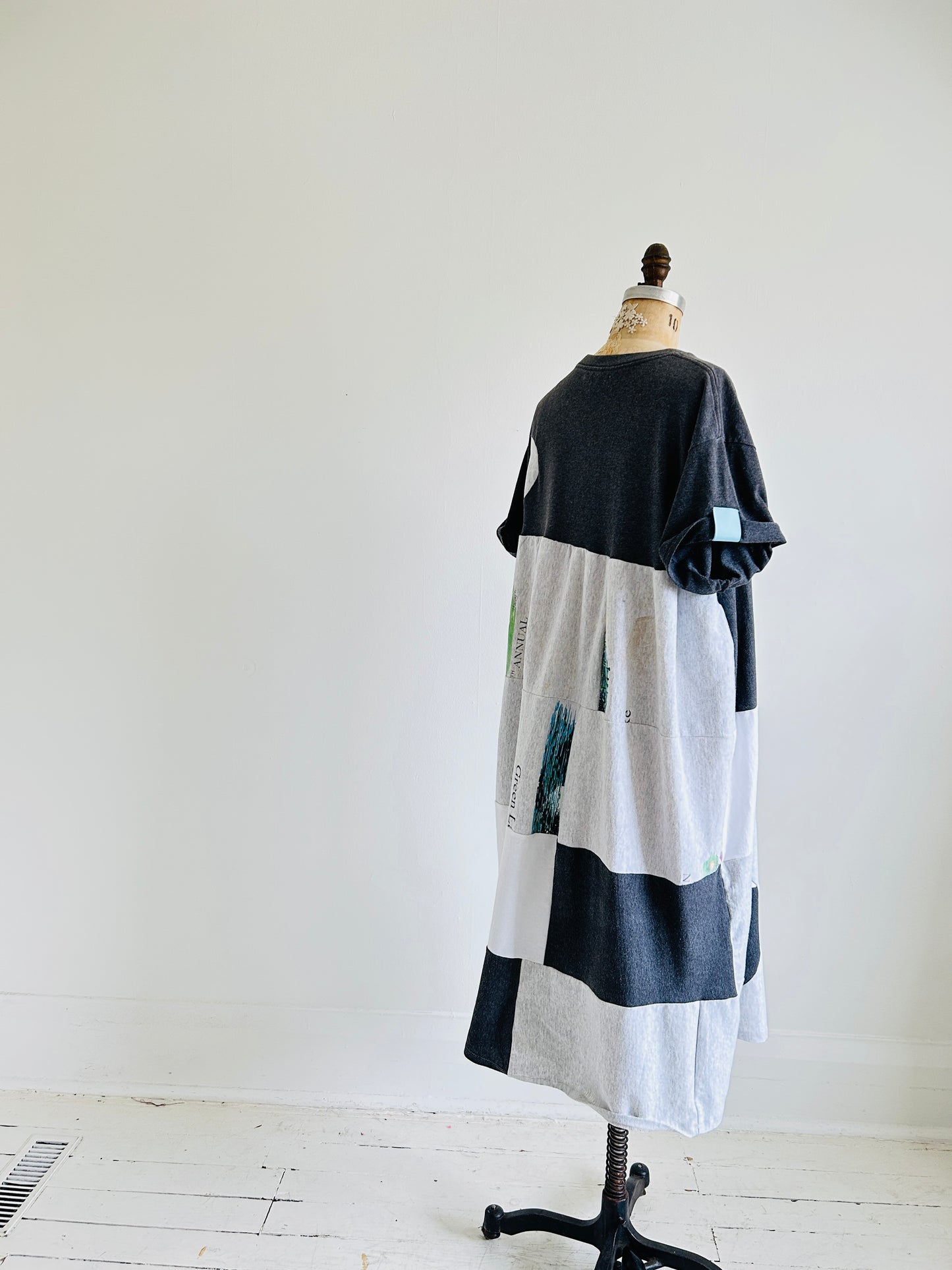 Vintage & Upcycled Tshirt Dress Size L/XL #TDRESS3