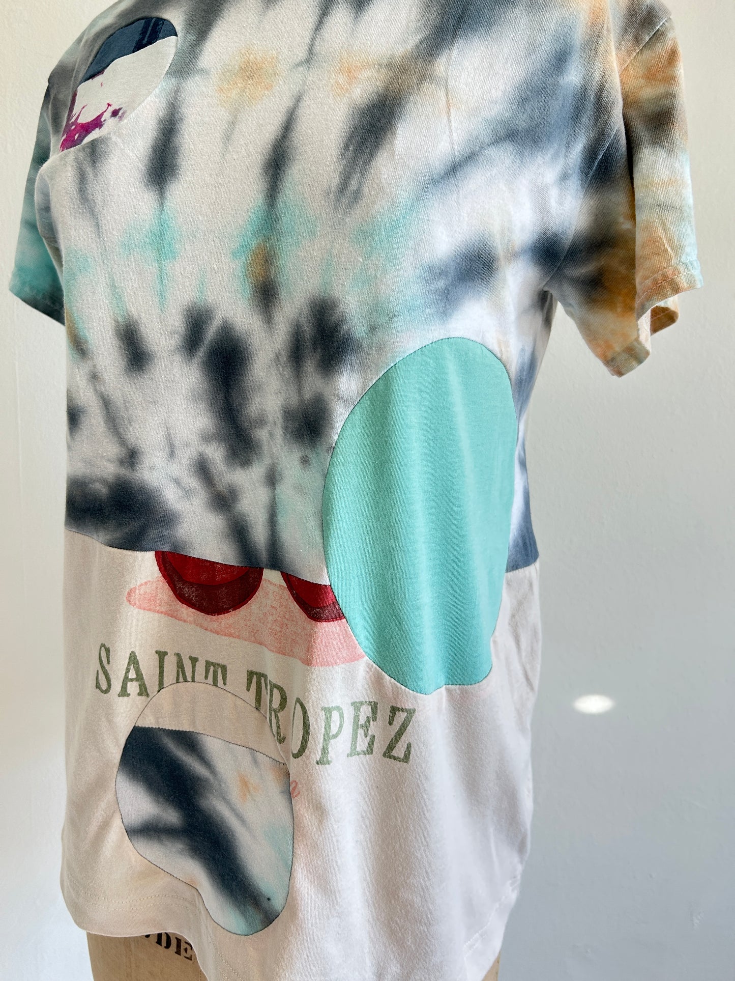 Reworked Preloved Tie Dyed Tshirt - Circle Series Size XS/S #TSHIRT3