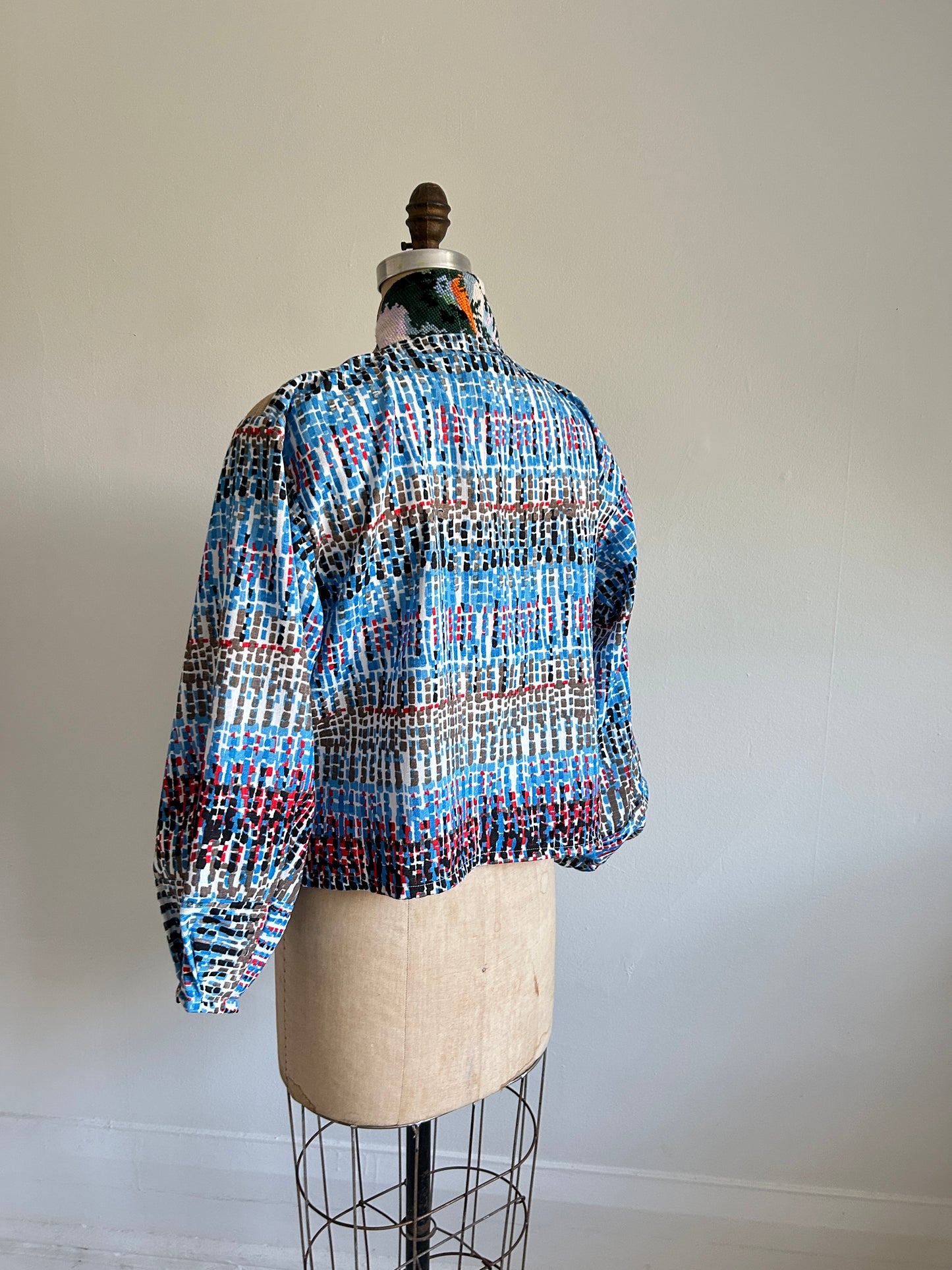 Vivianne Cropped Jacket with Vintage Needlepoint Swans Size M/L #VIVT21