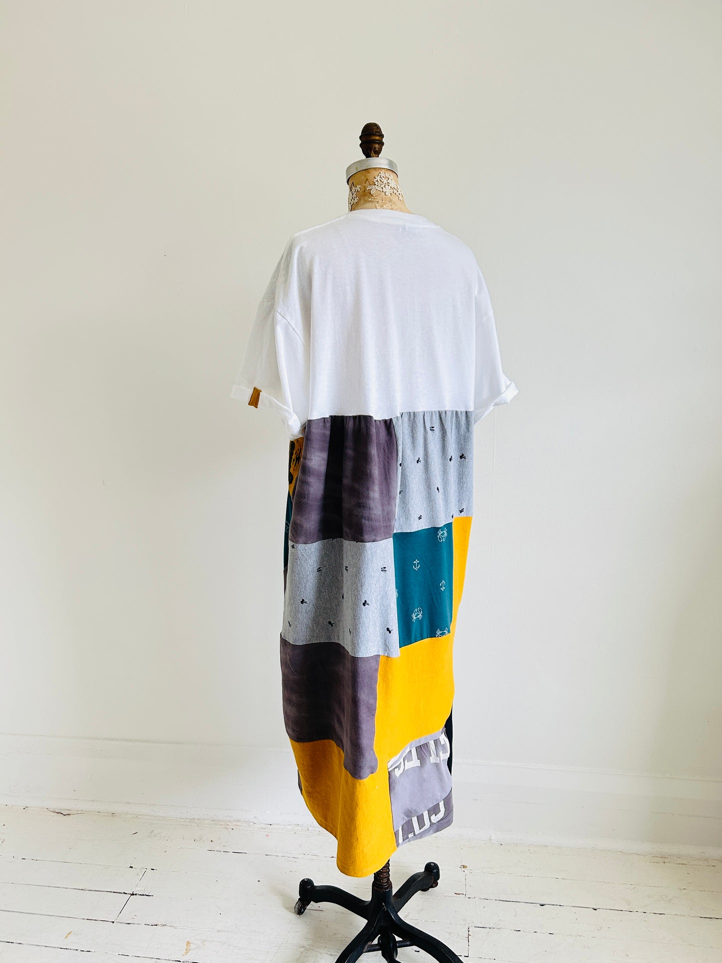 Vintage & Upcycled Tshirt Dress Size XL/2X #TDRESS1