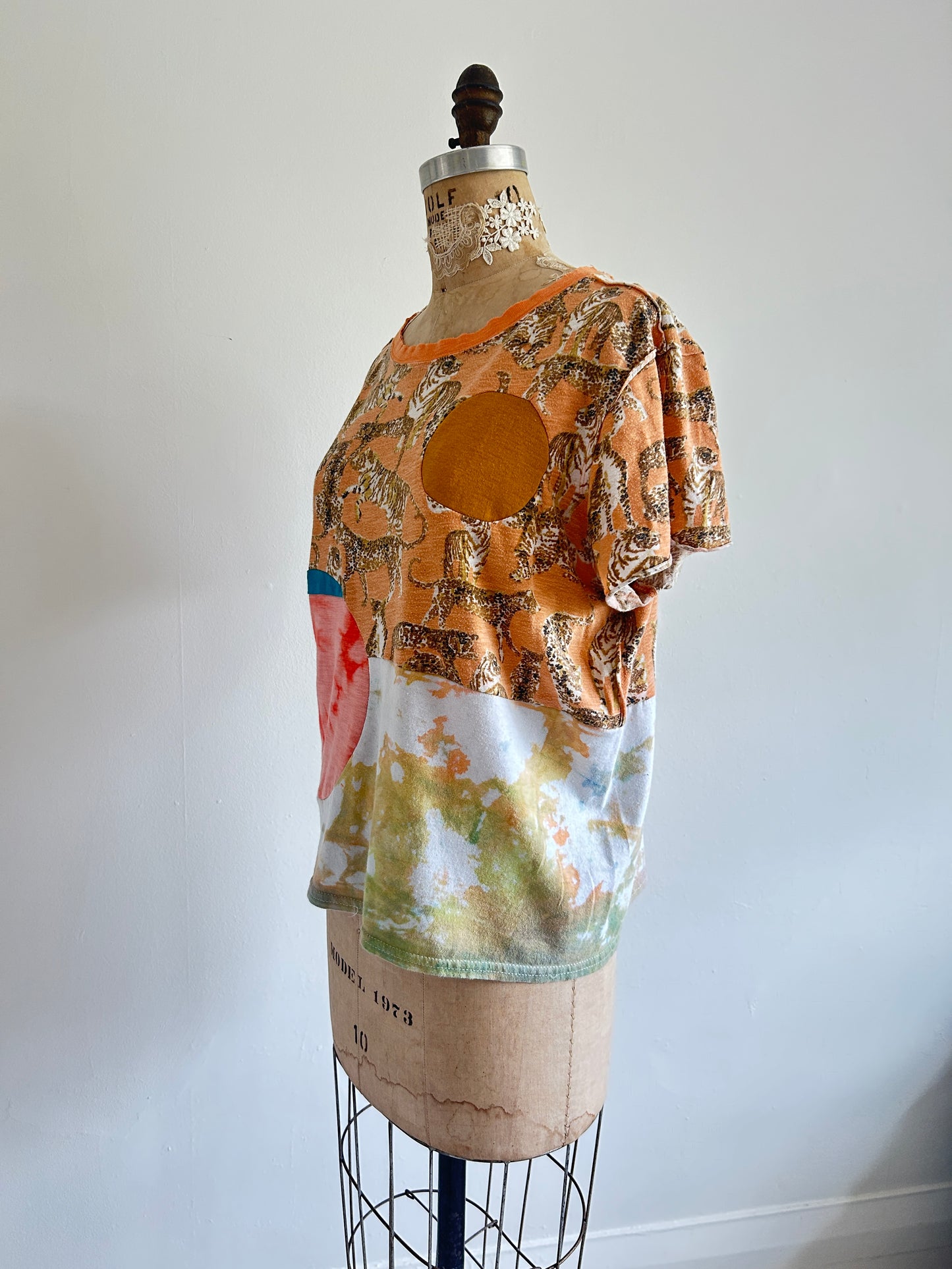 Reworked Preloved Tie Dyed and Tiger Cropped Tshirt - Circle Series Size M/L #TSHIRT15