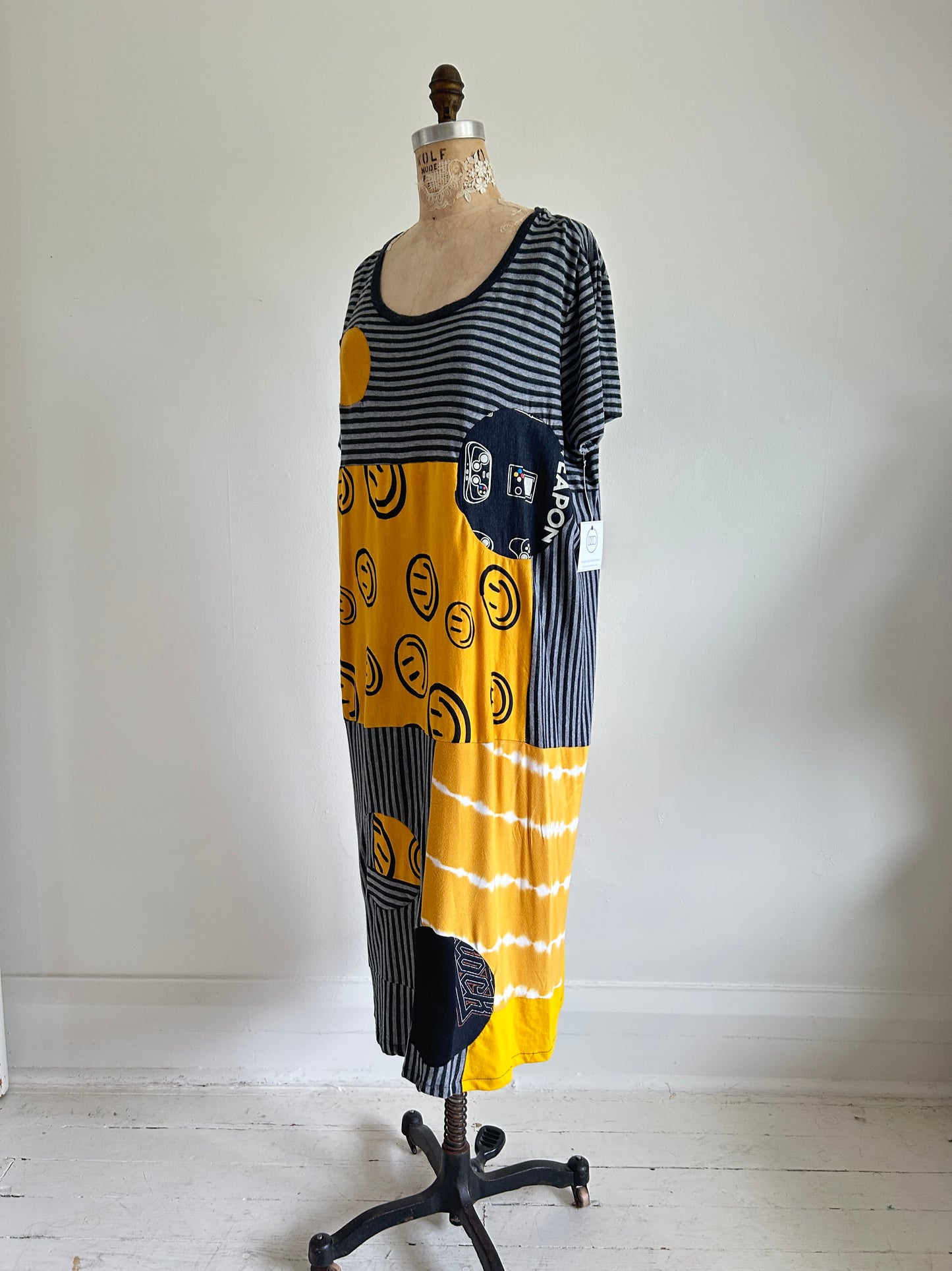 Vintage & Upcycled Tshirt Dress Size XL/2X #TDRESS6