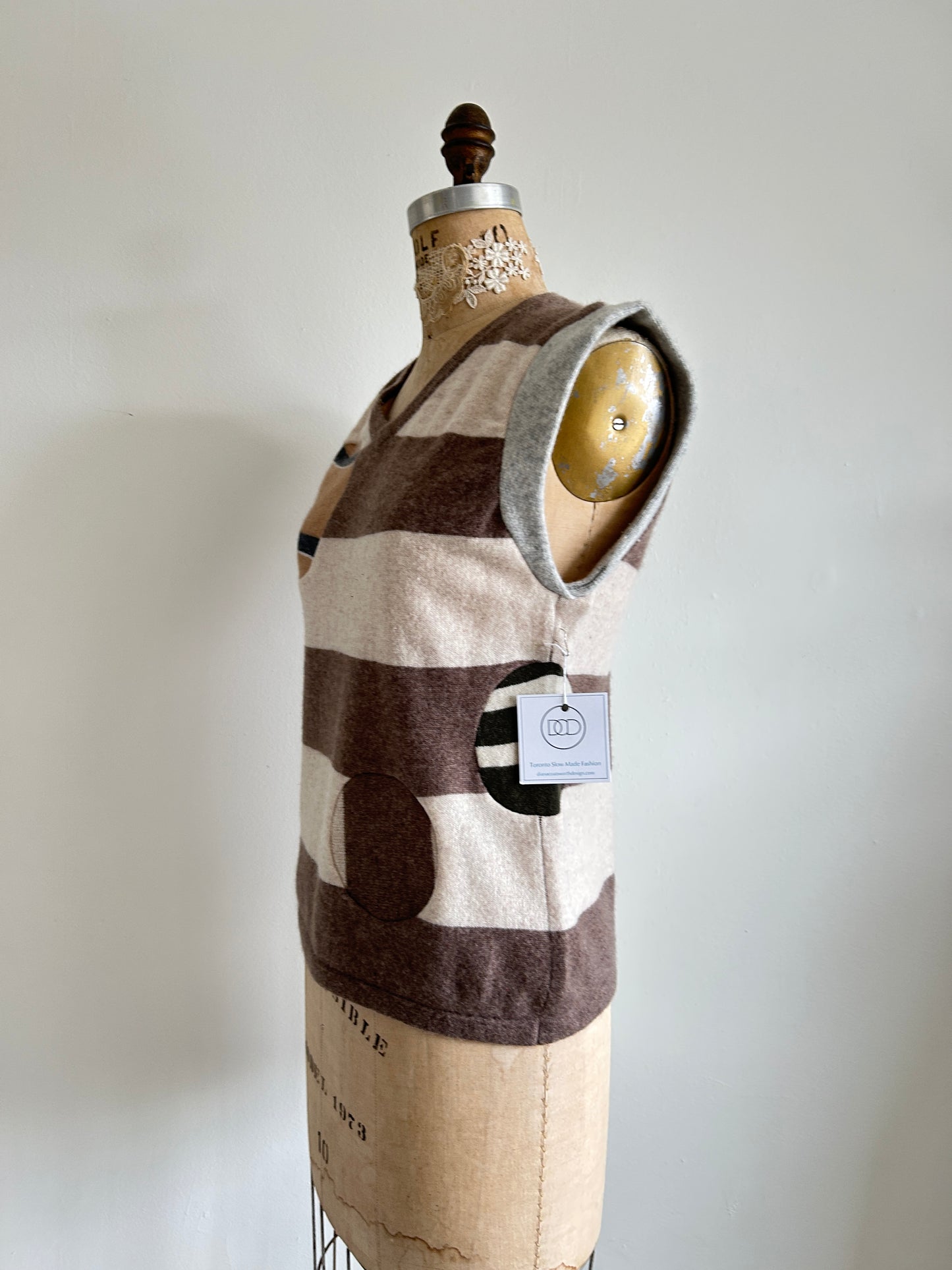 Abstract Art Patched Upcycled Cashmere Vest Size M/L #ARTV9