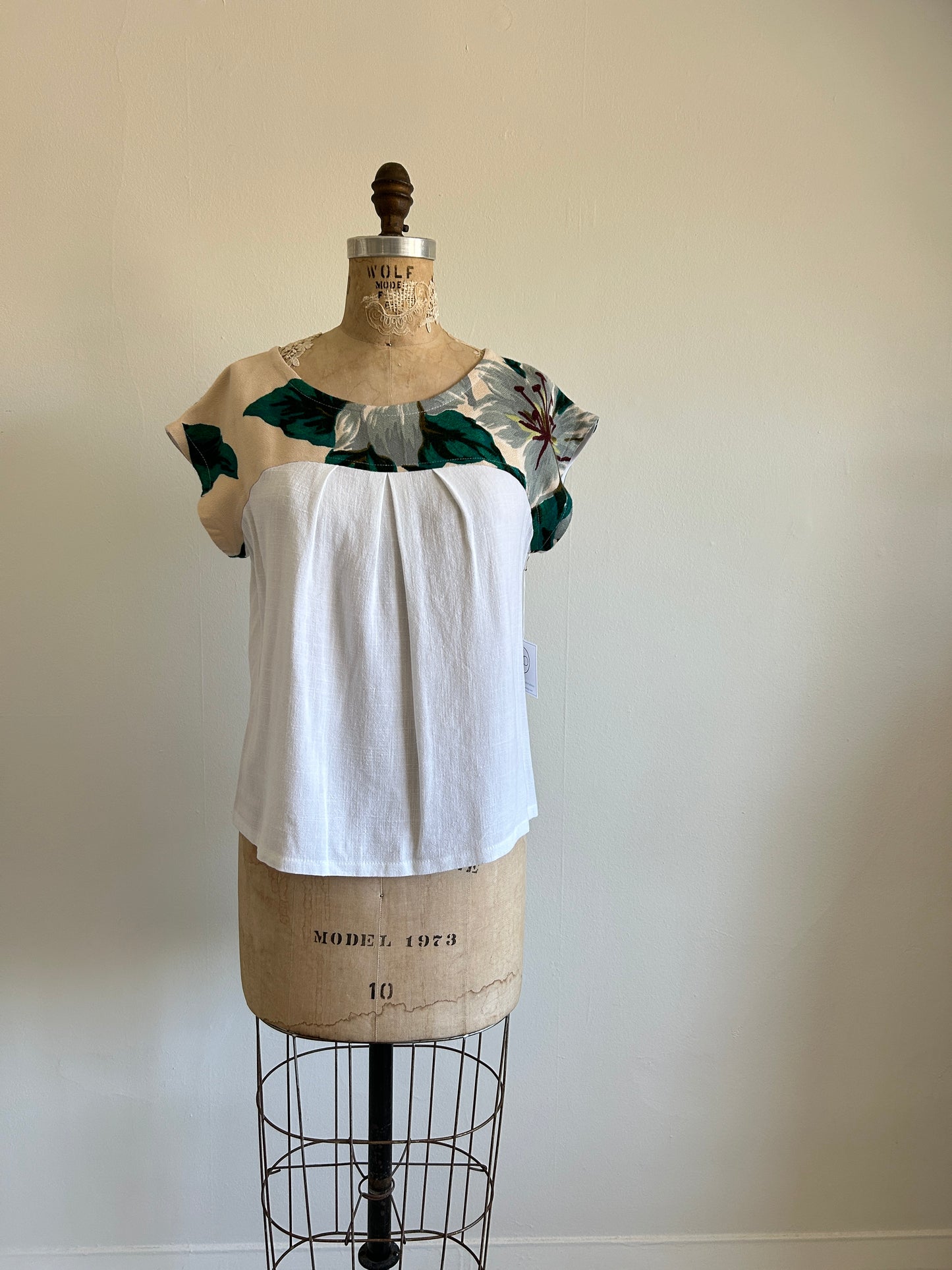Peony Top - One of a Kind Upcycled Vintage Barkcloth Cotton & Linen Size S #PEO28