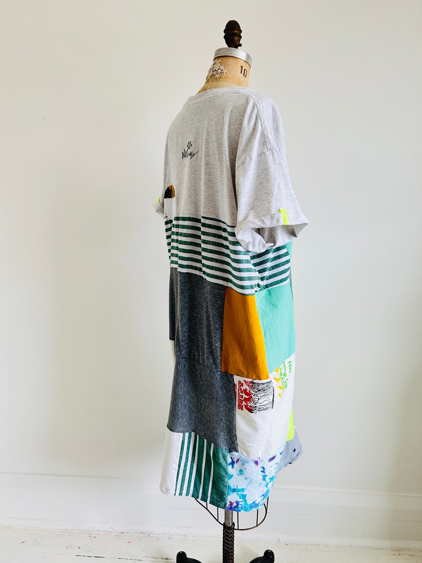 Vintage & Upcycled Tshirt Dress Size XL/2X #TDRESS4