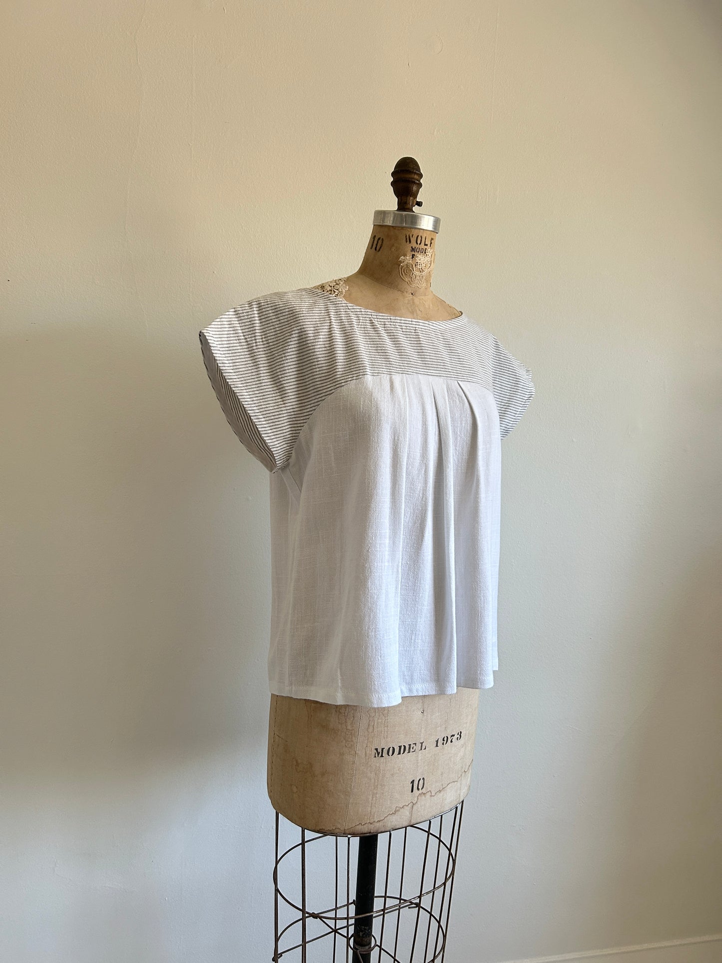 Peony Top - One of a Kind Upcycled & Vintage Cotton & Linen Size L #PEO26