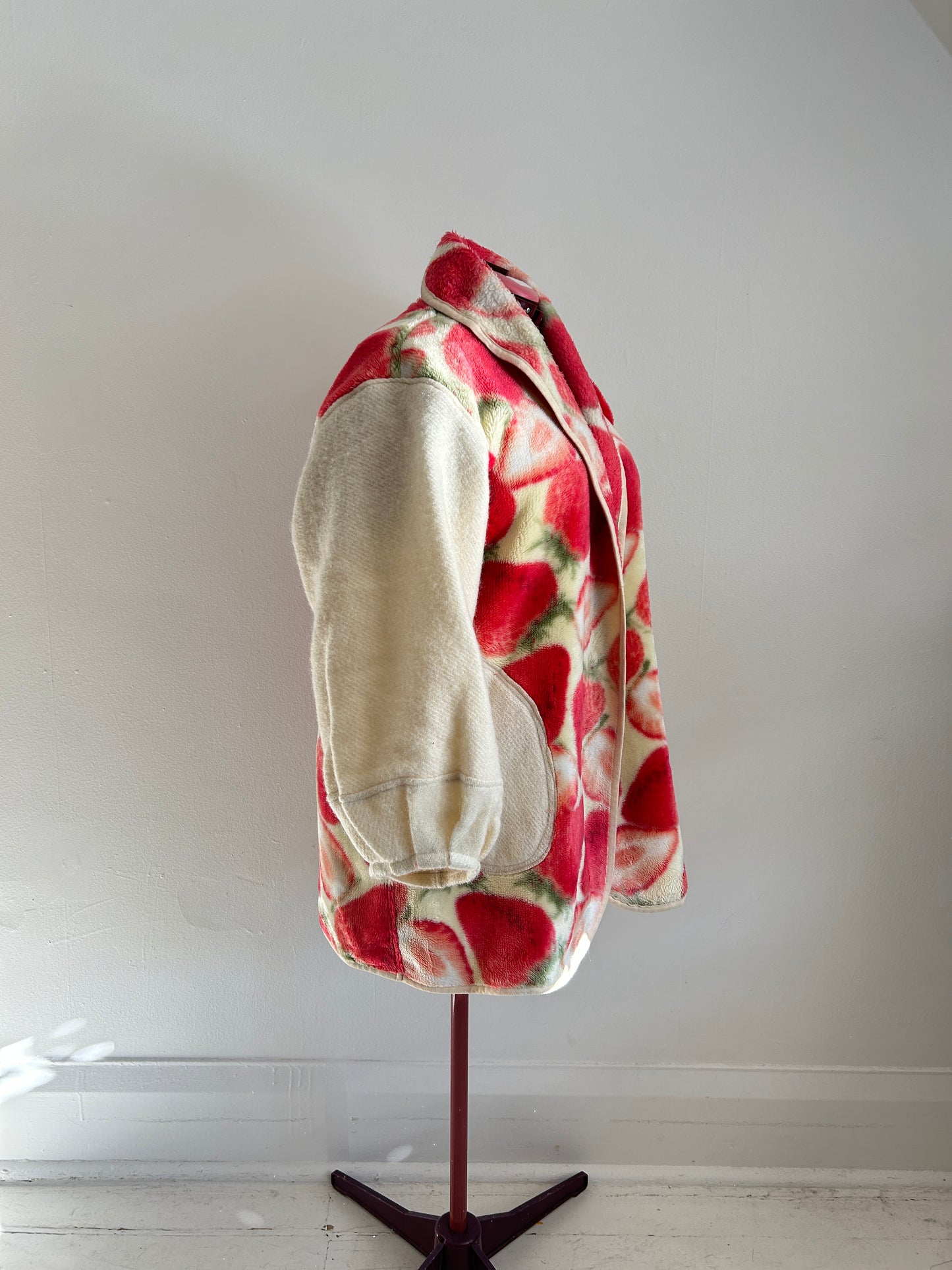 Vivianne Jacket with Upcycled Fleece & Wool Throw Blanket Strawberry Size XL/2X #VIVFLE4