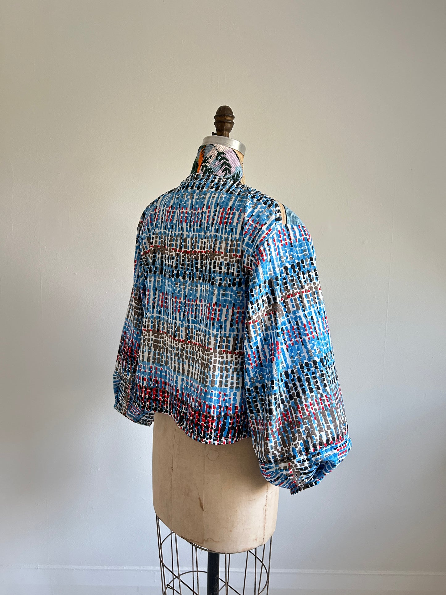 Vivianne Cropped Jacket with Vintage Needlepoint Swans Size M/L #VIVT21