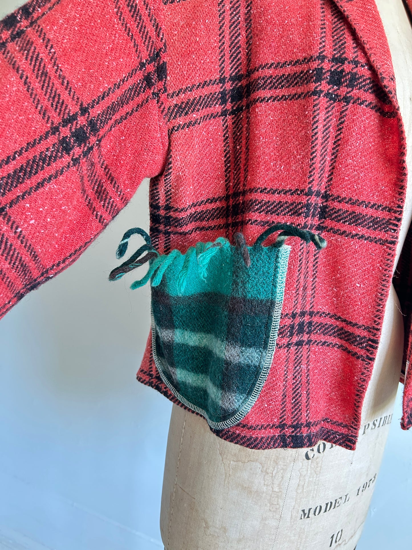Vivianne Cropped Jacket with Upcycled Vintage Wool Size M/L #CVCWML7