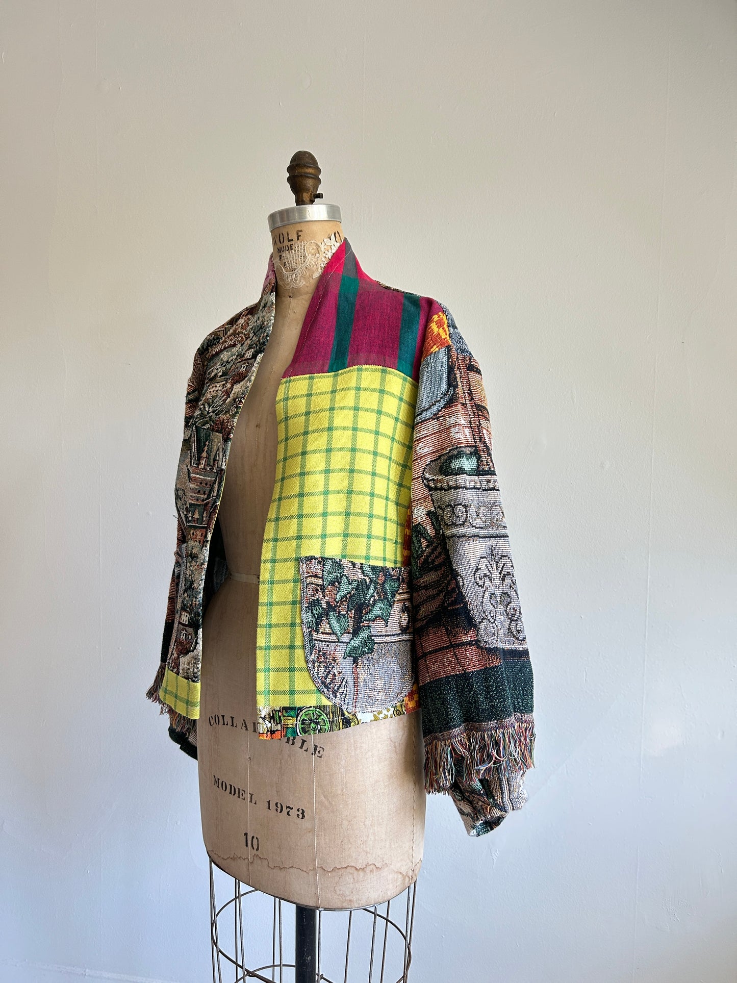 Vivianne Cropped Jacket with Upcycled Throw Blanket Patchwork Size M/L #CVCTML1