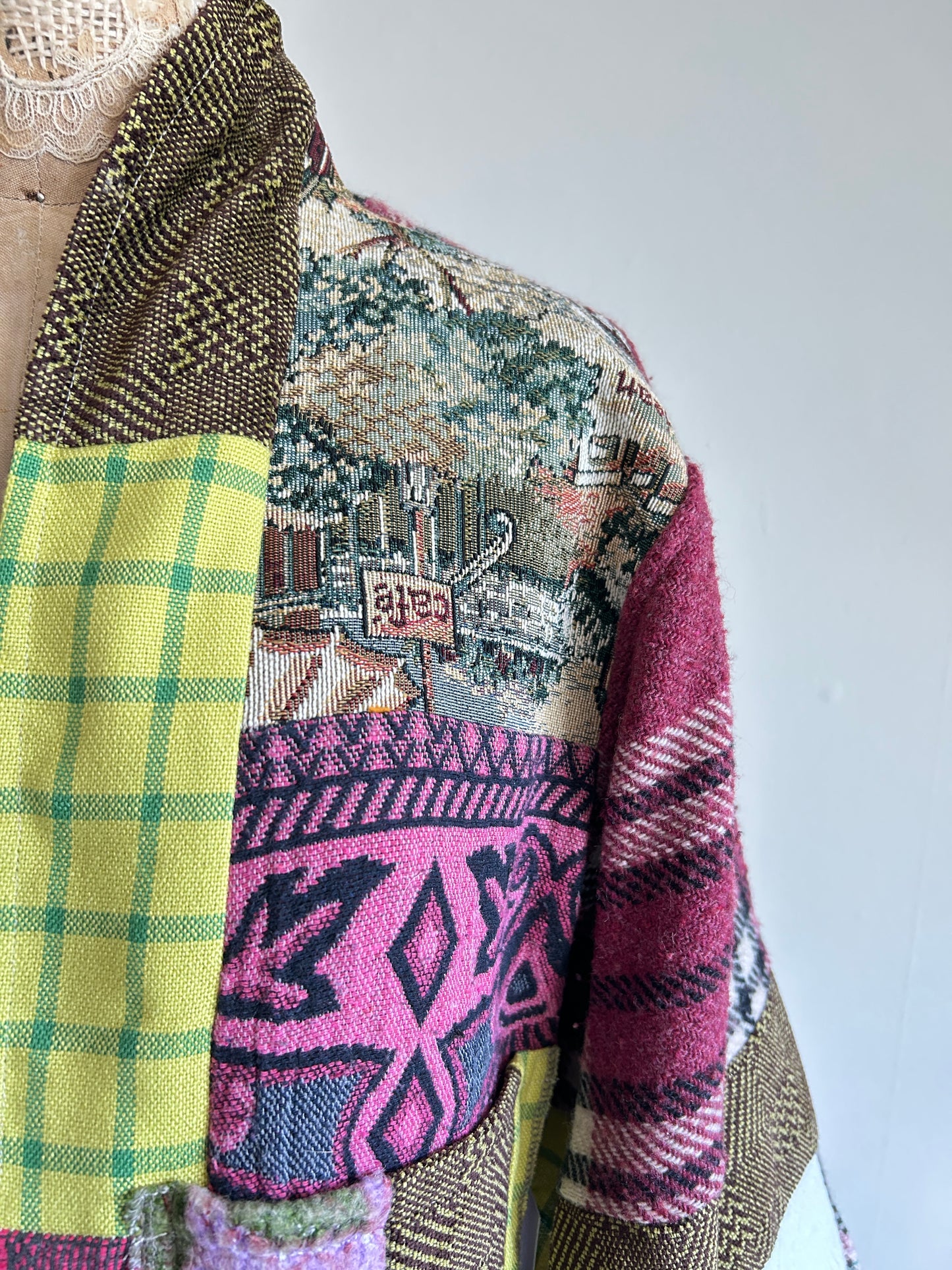 Vivianne Cropped Jacket with Upcycled Vintage Throw & Wool Blanket Patchwork Size S/M #CVCWSM8