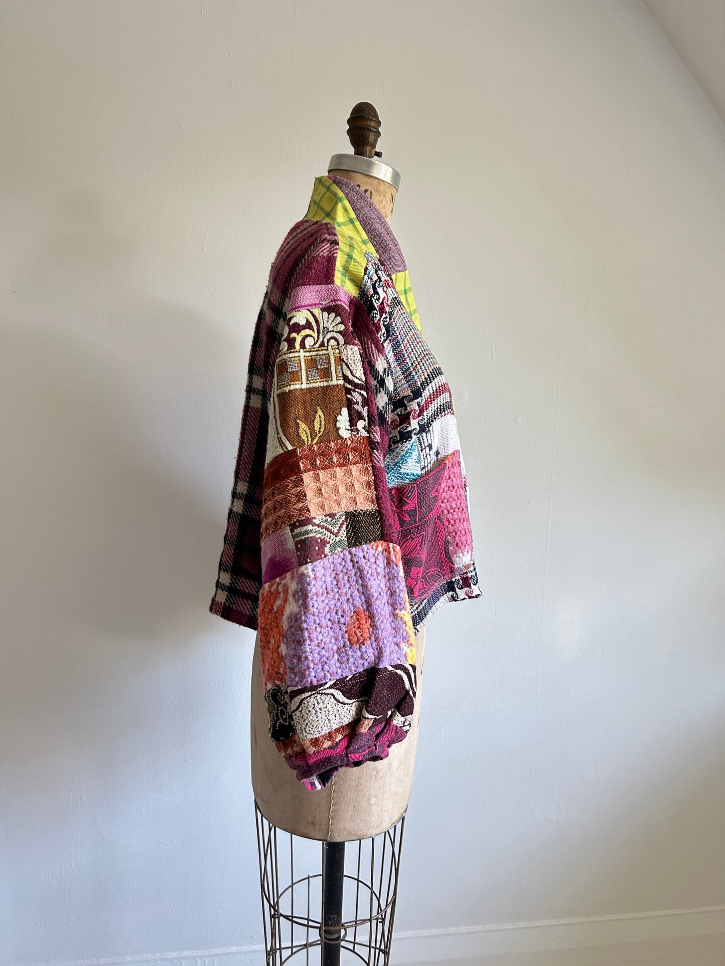 Vivianne Cropped Jacket with Upcycled Vintage Throw & Wool Blanket Patchwork Size S/M #CVCWSM8