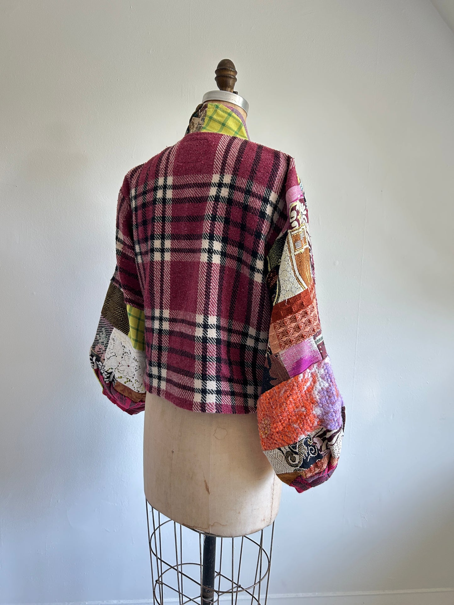 Vivianne Cropped Jacket with Upcycled Vintage Throw & Wool Blanket Patchwork Size S/M #CVCWSM8