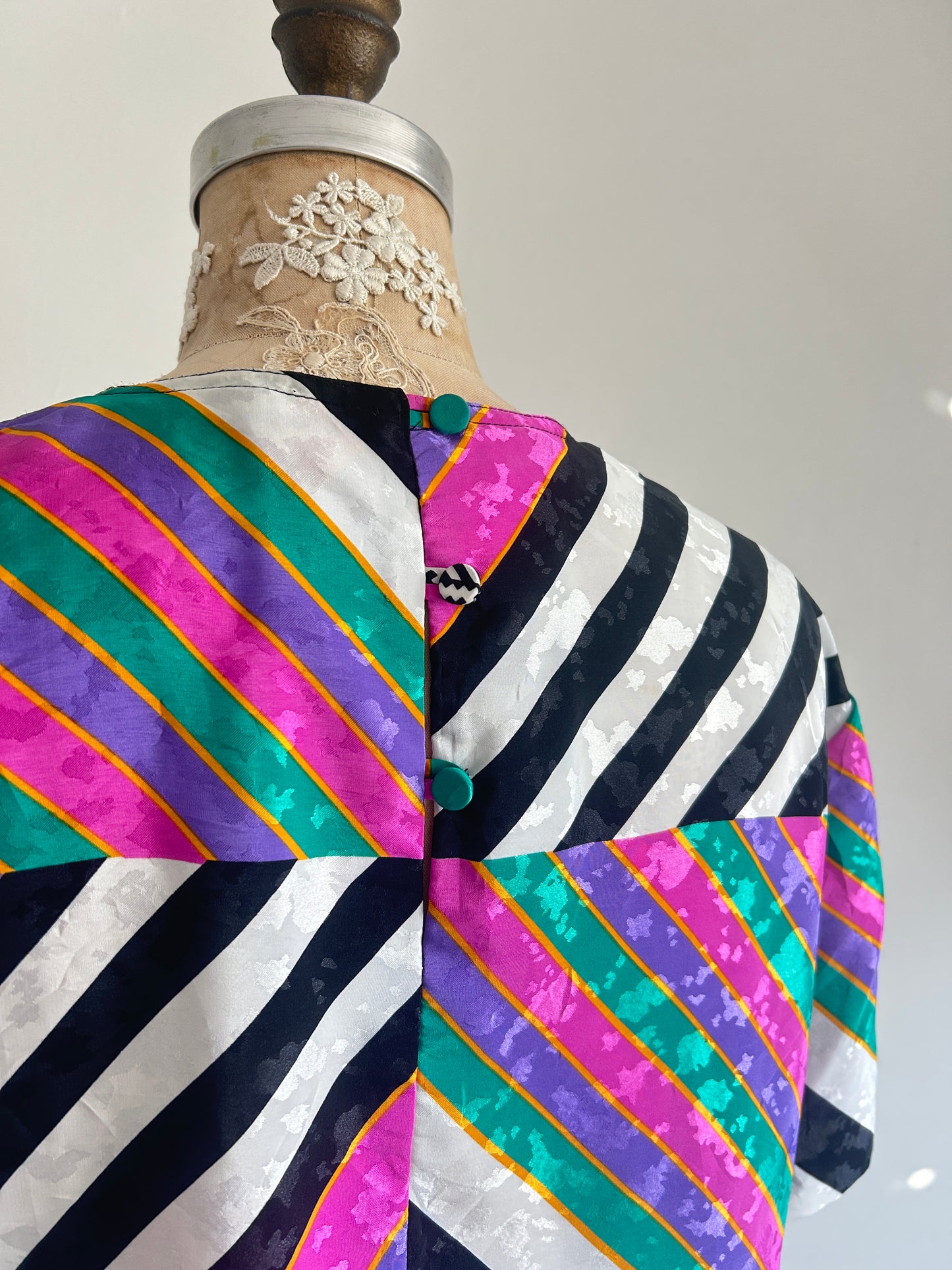 Vintage Blouse Size L/XL #VIN10