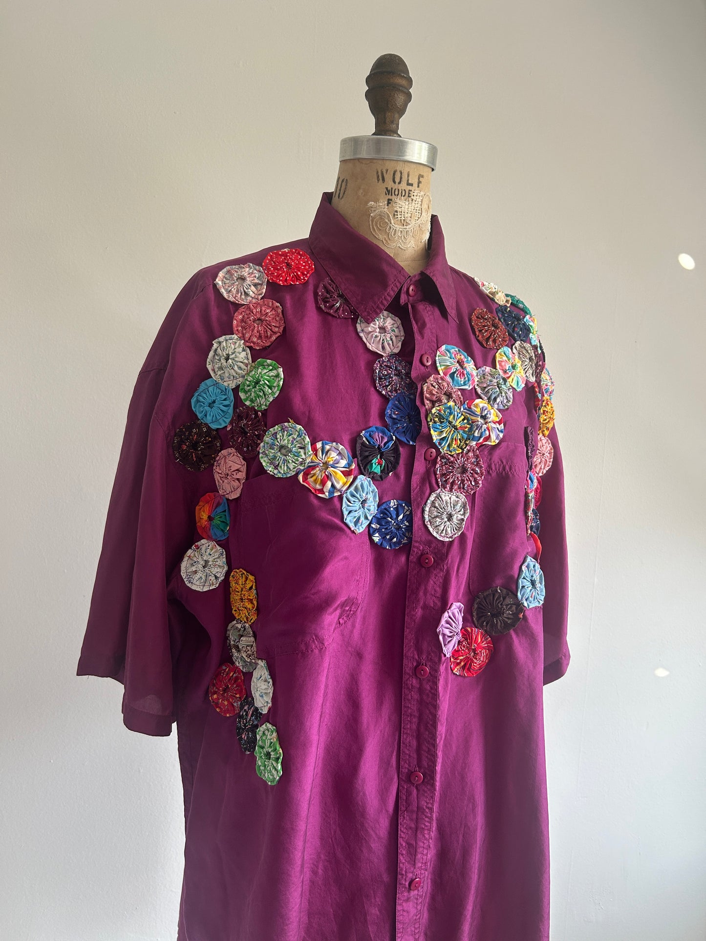Vintage Silk Blouse with YoYo Quilt Appliqué Size XL #YOYO2