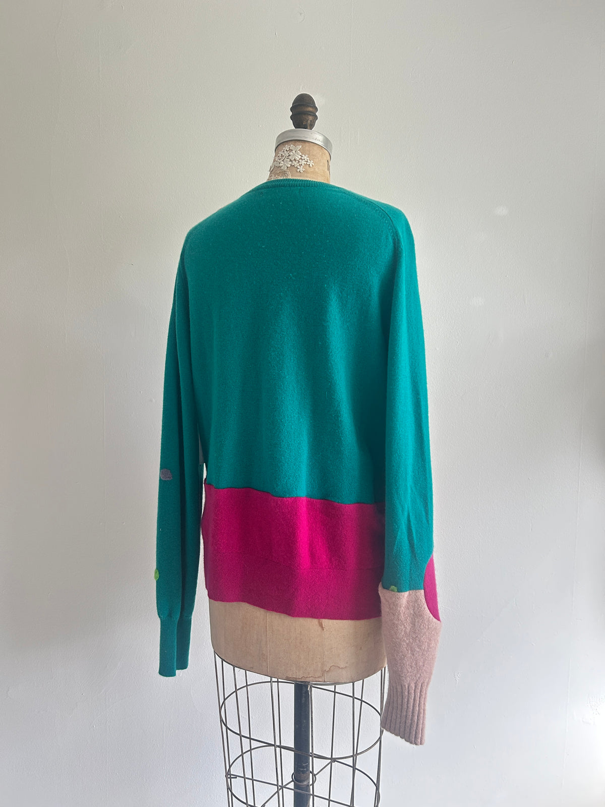 Needlefelted and Circle Patched Confetti Cashmere Sweater XL/2X #CASX2X1
