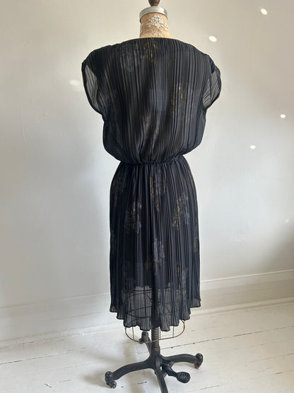 Vintage Sheer Pleated Dress Size M/L #VIN7