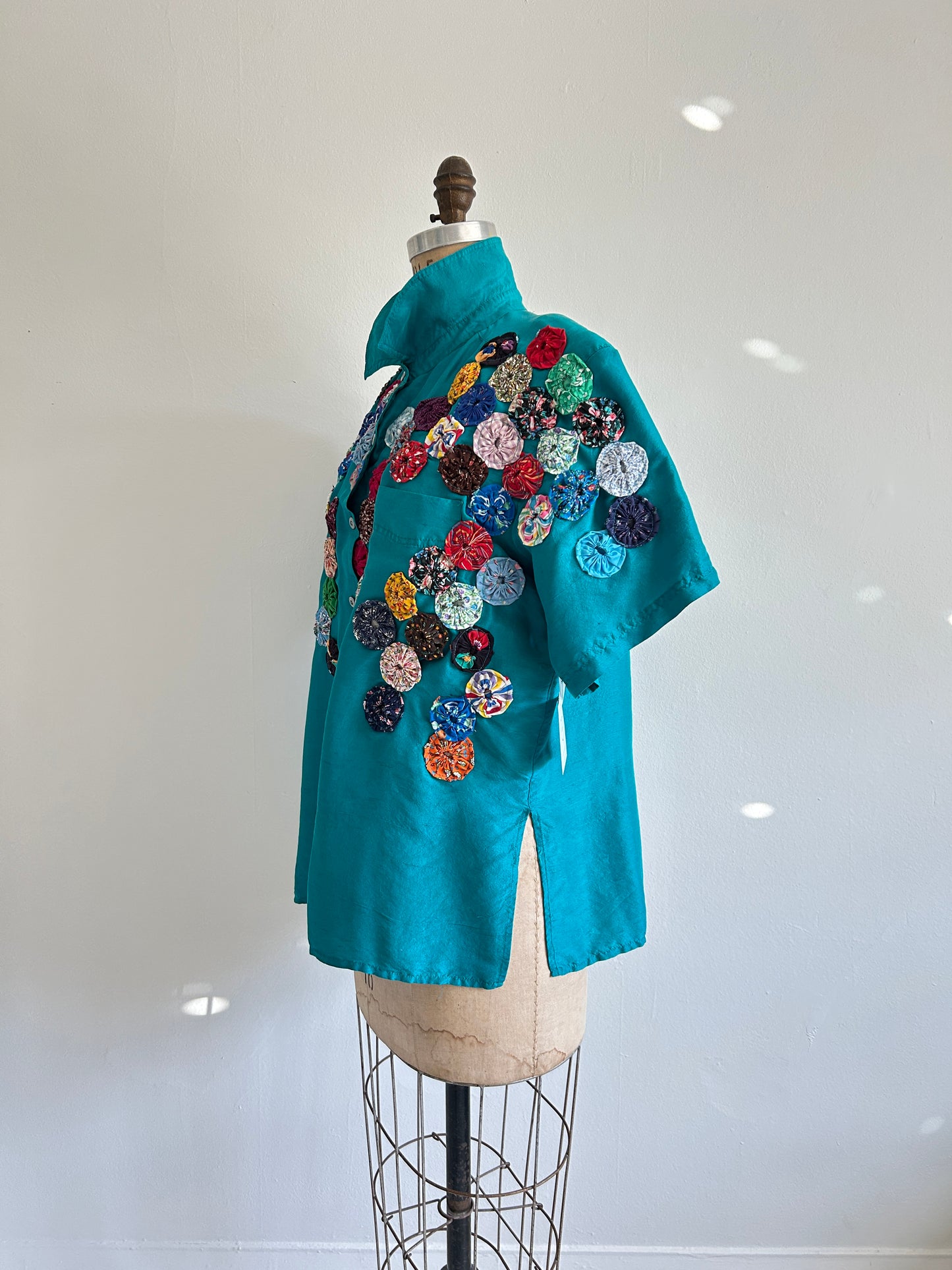 Vintage Silk Blouse with YoYo Quilt Appliqué Size L #YOYO1