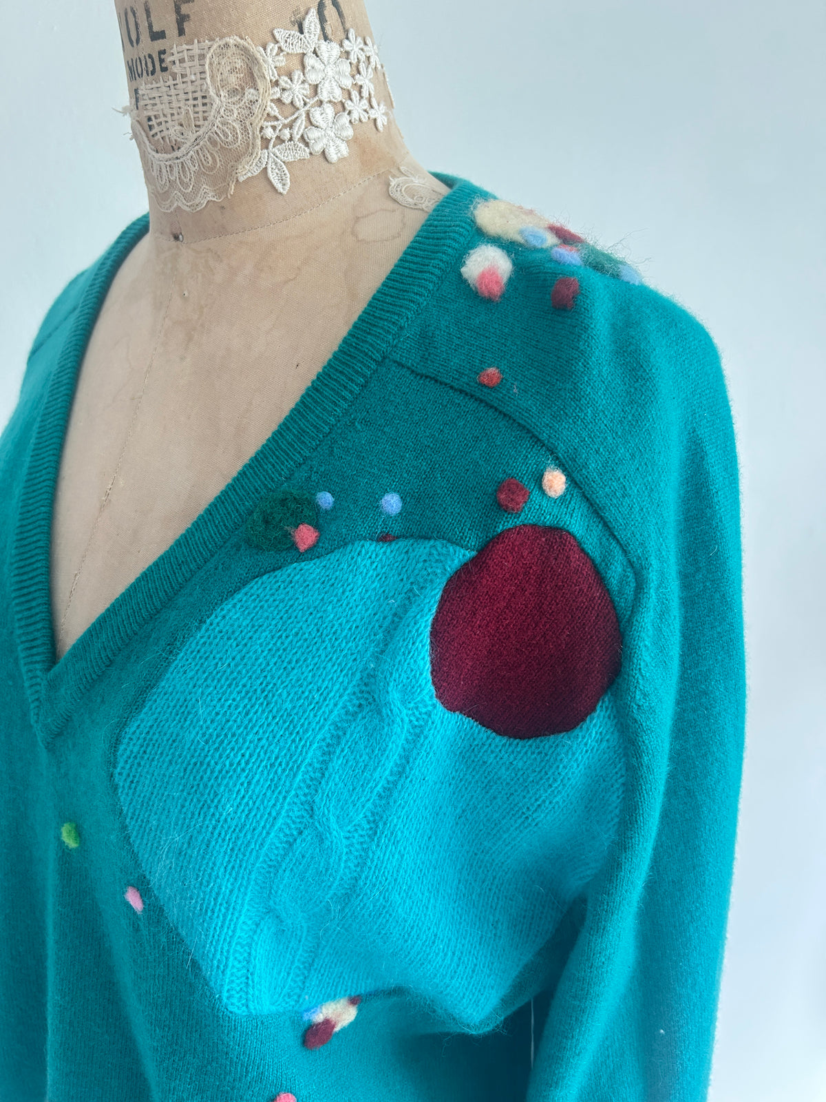 Needlefelted and Circle Patched Confetti Cashmere Sweater XL/2X #CASX2X1