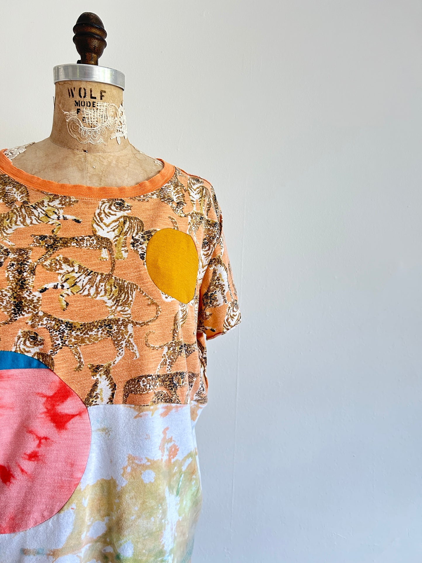 Reworked Preloved Tie Dyed and Tiger Cropped Tshirt - Circle Series Size M/L #TSHIRT15