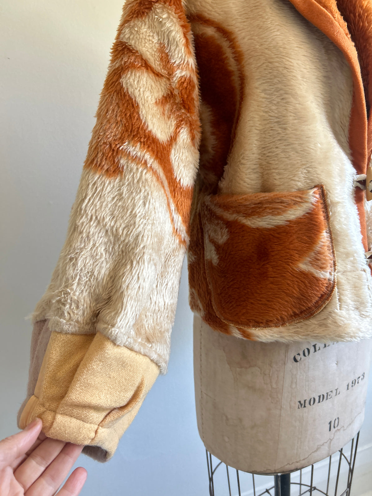 Vivianne Cropped Jacket with Upcycled Vintage Wool & Fleece Blankets Size M/L #CVCWML11