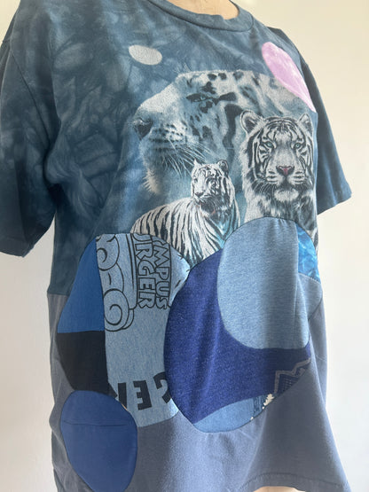 Reworked Preloved Smithsonian National Museum of Natural History Tshirt - Circle Series Size M/L #TSHIRT8
