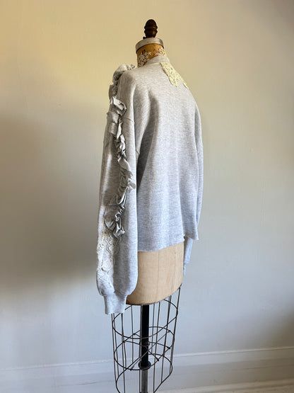 Ruffled & Lace Upcycled Needlepoint ‘90s Sweatshirt XS/S #SWRL6