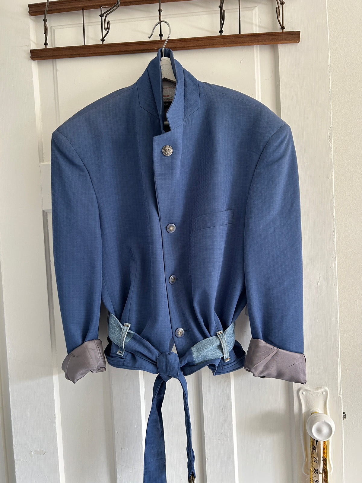 Cropped Upcycled L’Altro Vomo Blazer with Denim Belt Size L/XL #BLAZLXL4