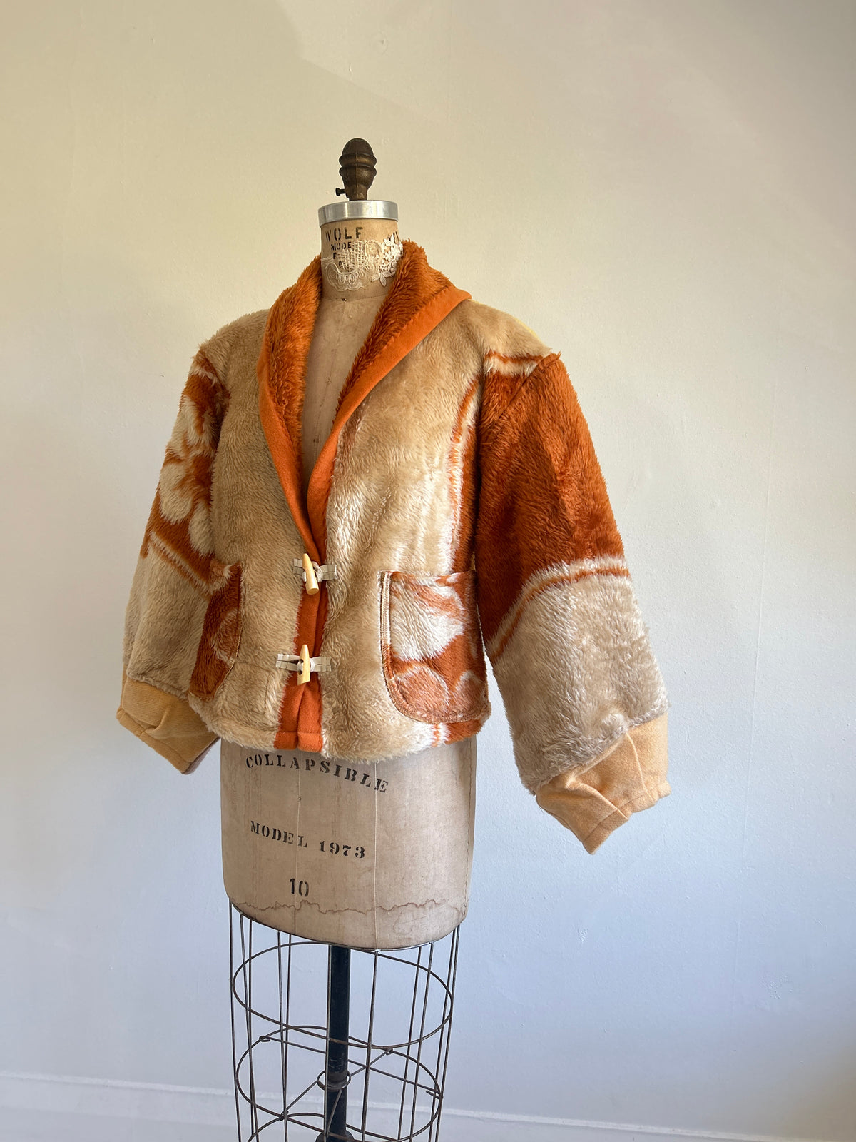 Vivianne Cropped Jacket with Upcycled Vintage Wool & Fleece Blankets Size M/L #CVCWML11