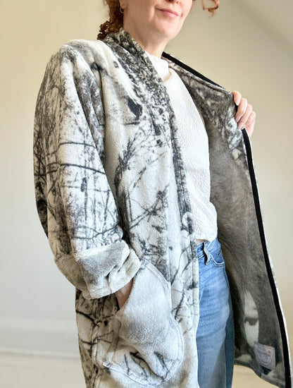 Vivianne Jacket with Upcycled Fleece Throw Blanket Wolf Theme Size M/L #CVJFML24