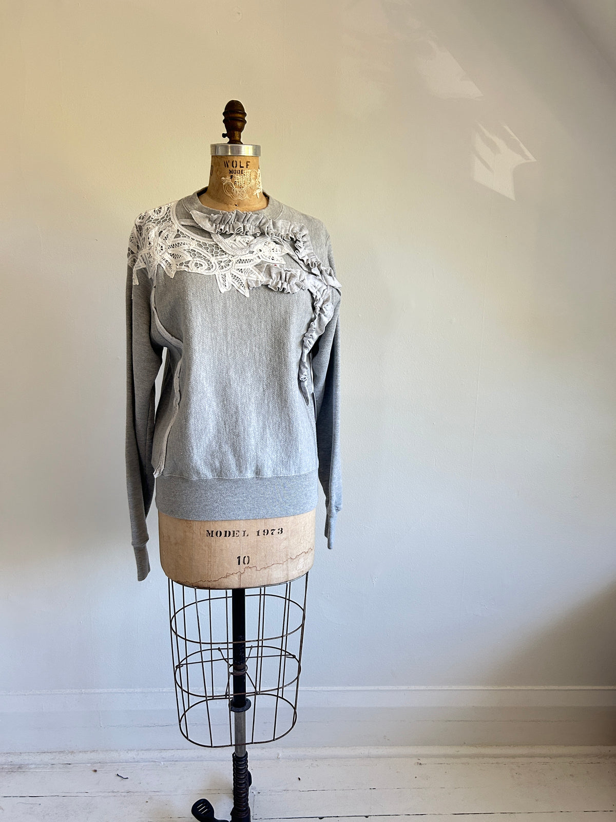 Ruffled & Battenburg Lace Upcycled Champion Sweatshirt XS/S #SWRXXS3