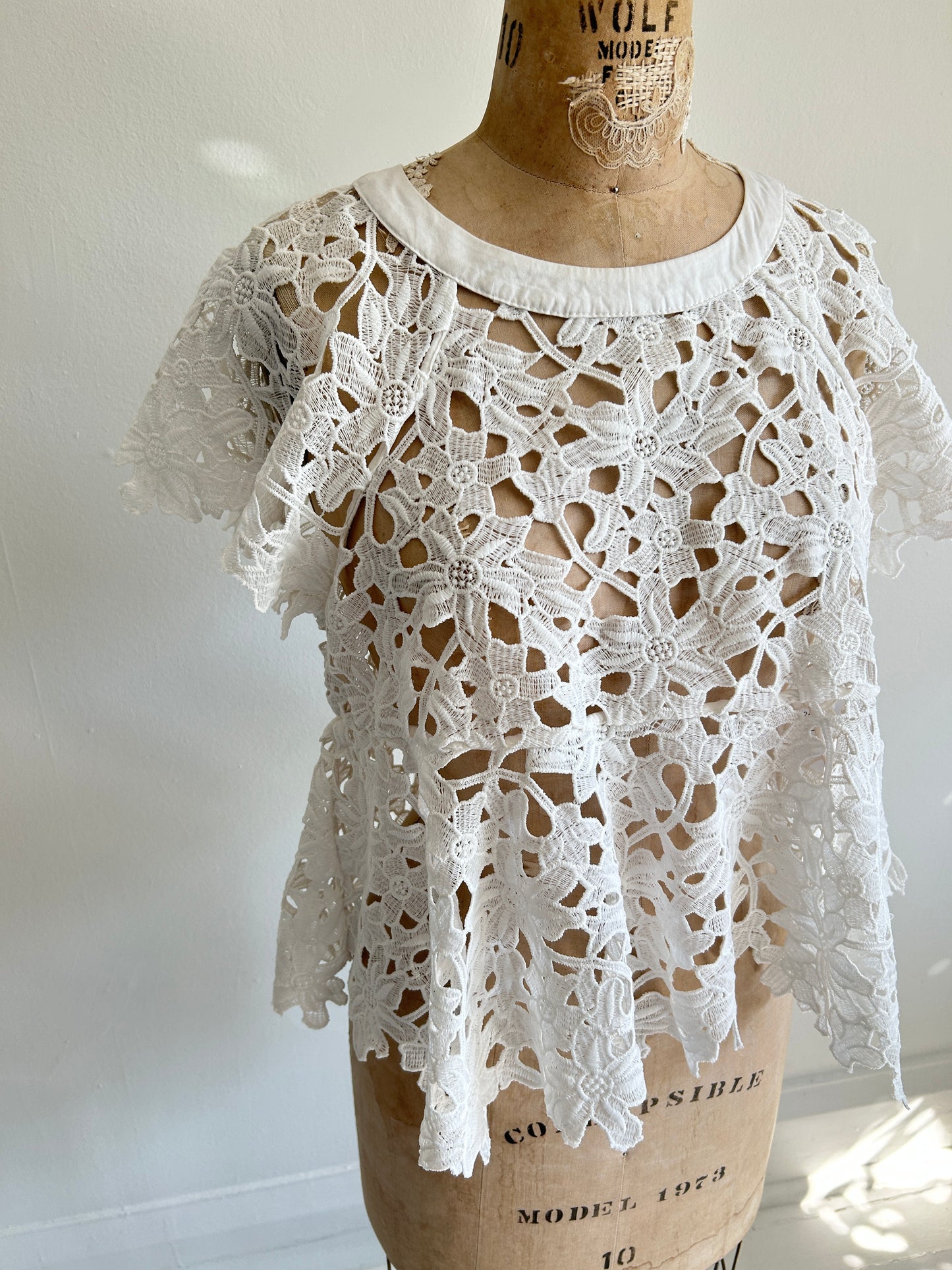 Preloved Upcycled white Lace Top Size S/M #VIN2