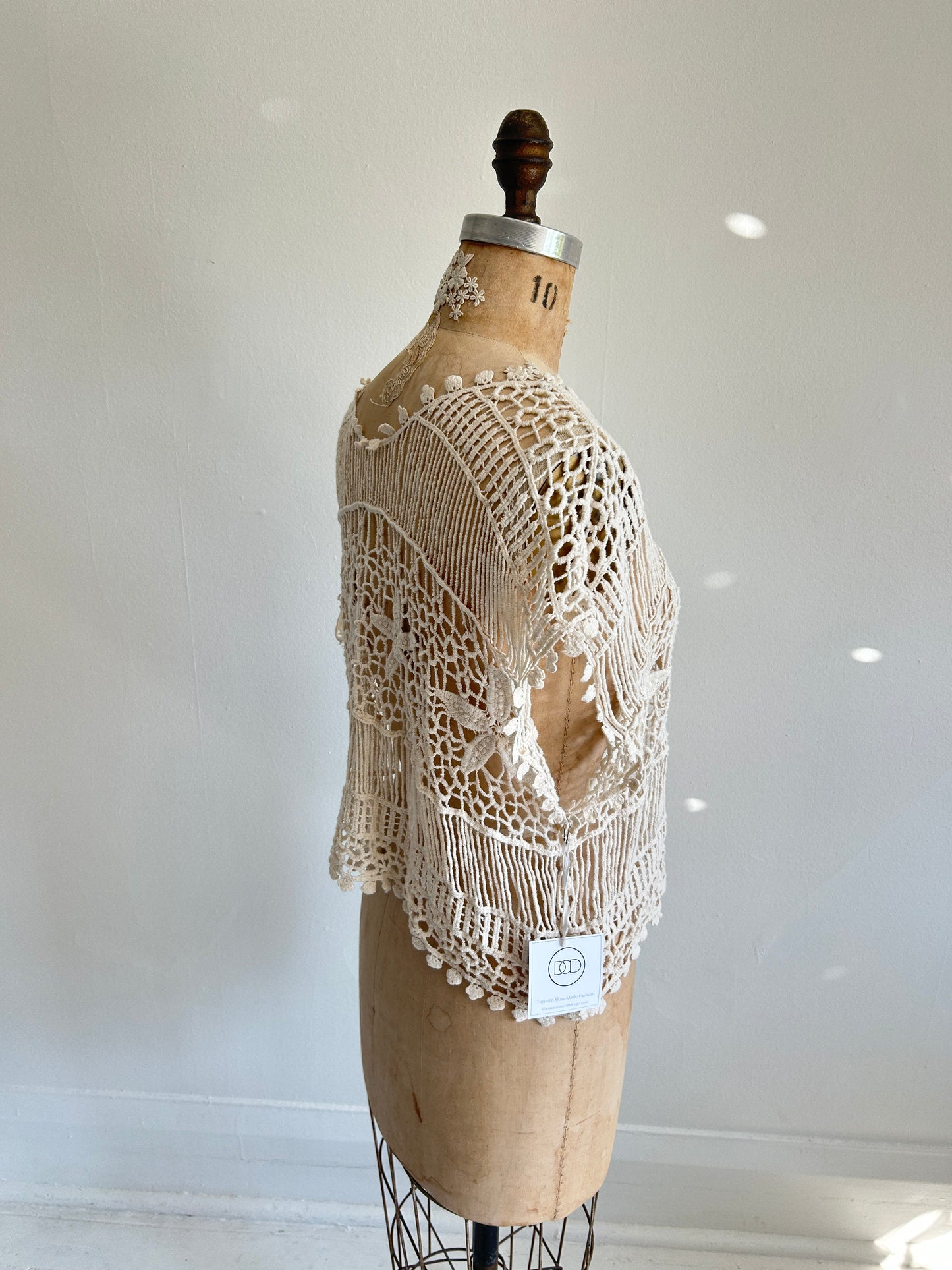 Preloved Cream Crocheted Top Size L #VIN3