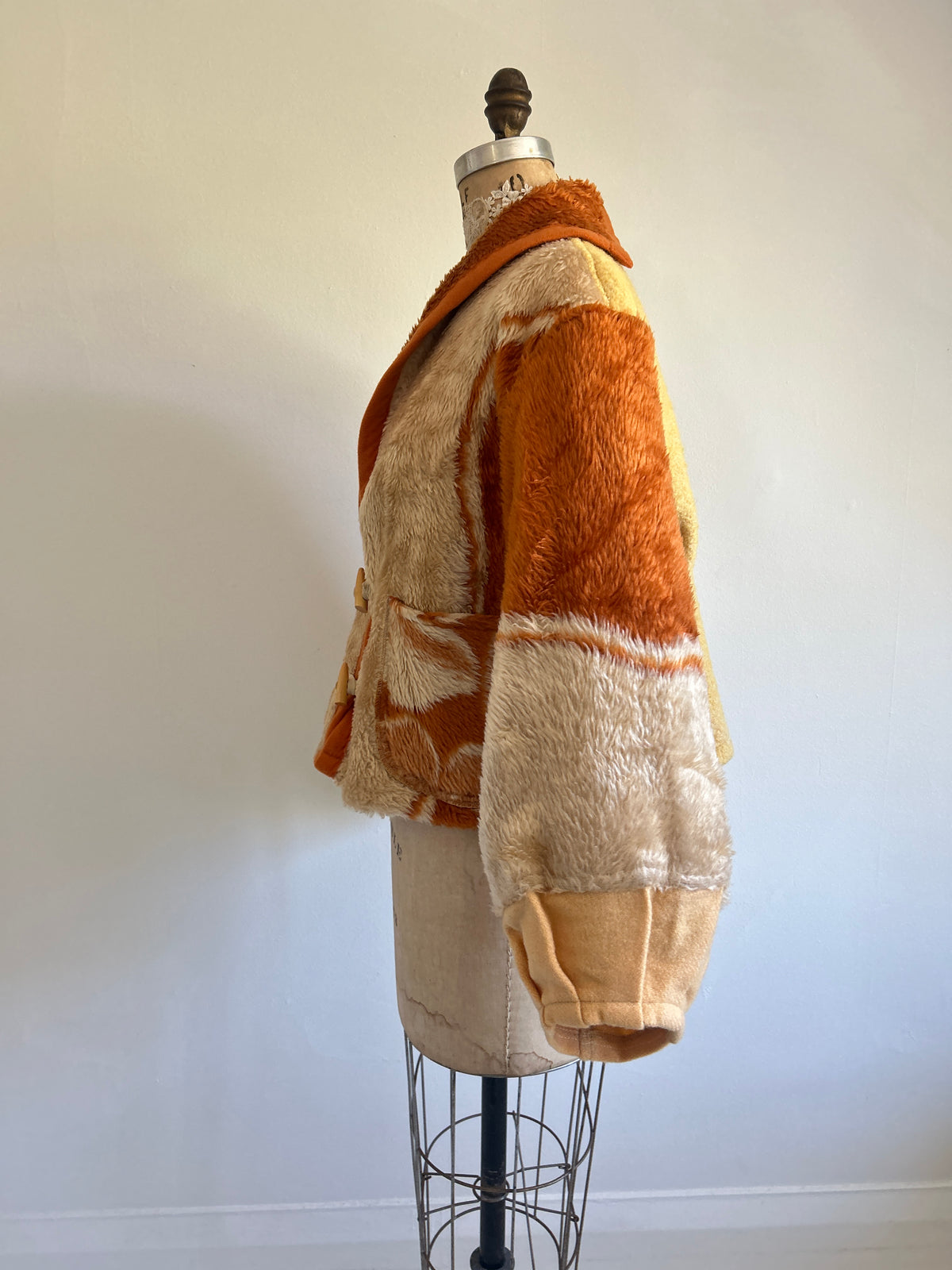 Vivianne Cropped Jacket with Upcycled Vintage Wool & Fleece Blankets Size M/L #CVCWML11