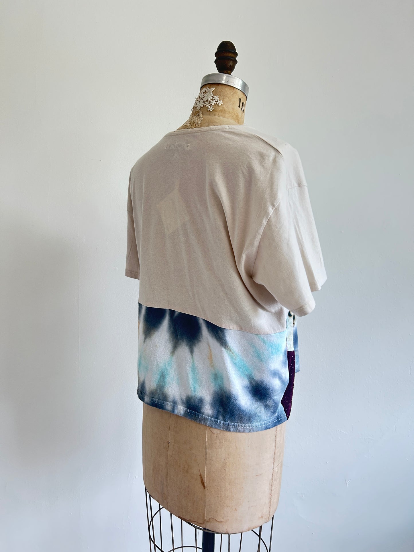 Reworked Preloved Tshirt - Circle Series Size M/L #TSHIRT14