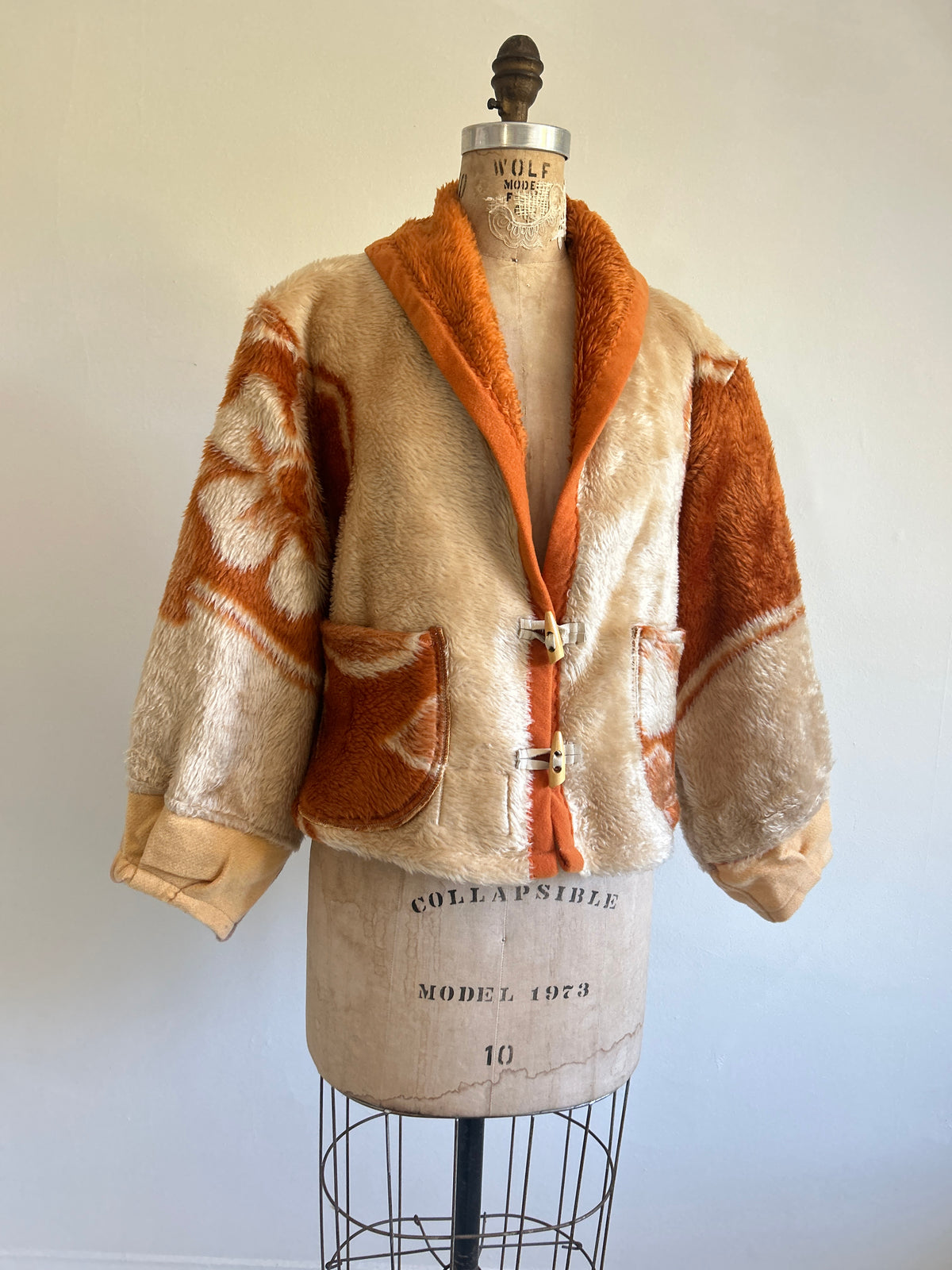 Vivianne Cropped Jacket with Upcycled Vintage Wool & Fleece Blankets Size M/L #CVCWML11