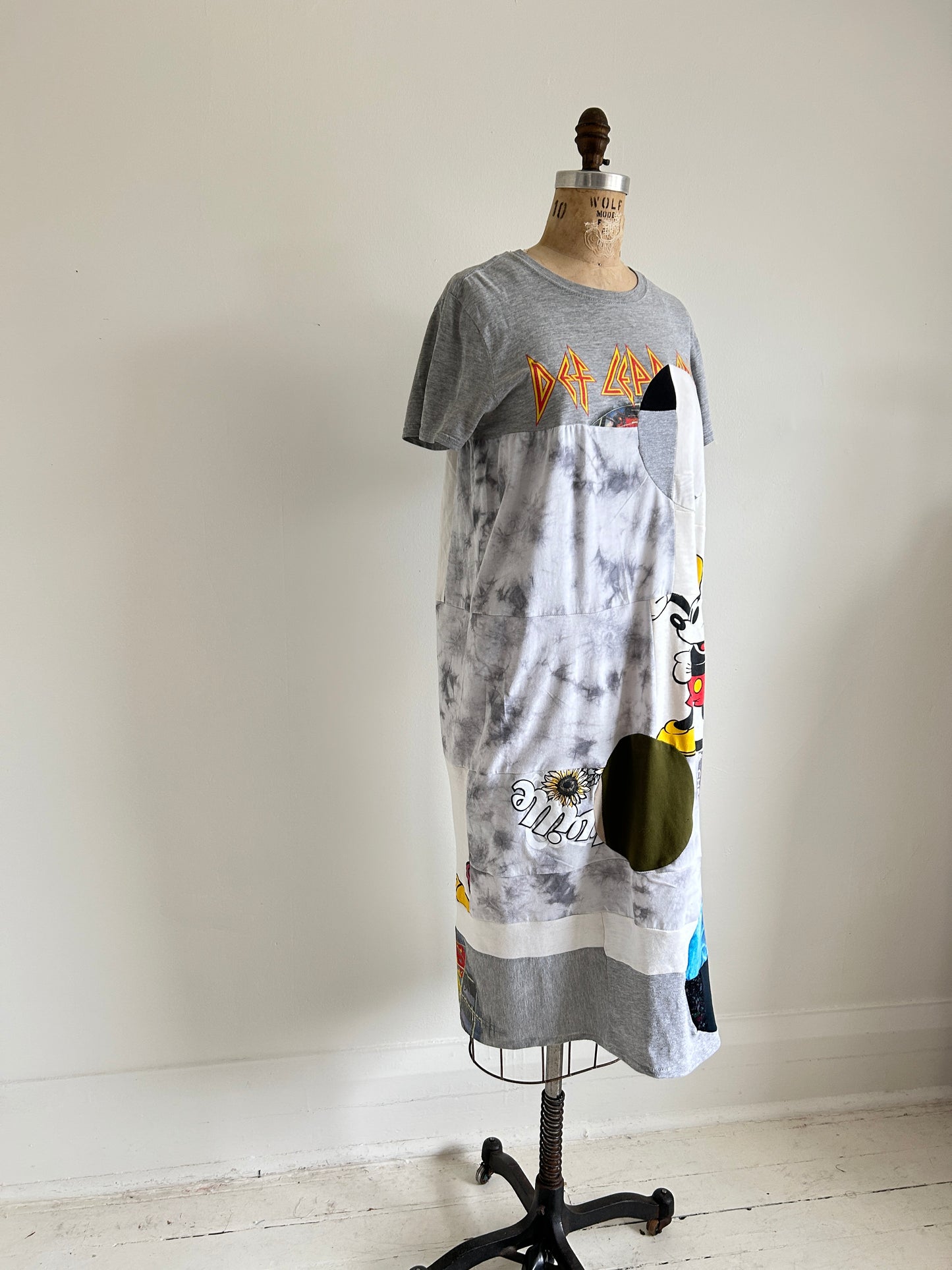 Vintage & Upcycled Tshirt Dress Size S/M #TDRESS8