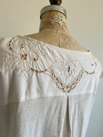 Peony Top - One of a Kind Upcycled & Vintage Cut Lace Cotton & Linen Size L #PEO16