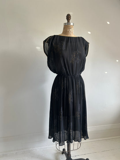 Vintage Sheer Pleated Dress Size M/L #VIN7