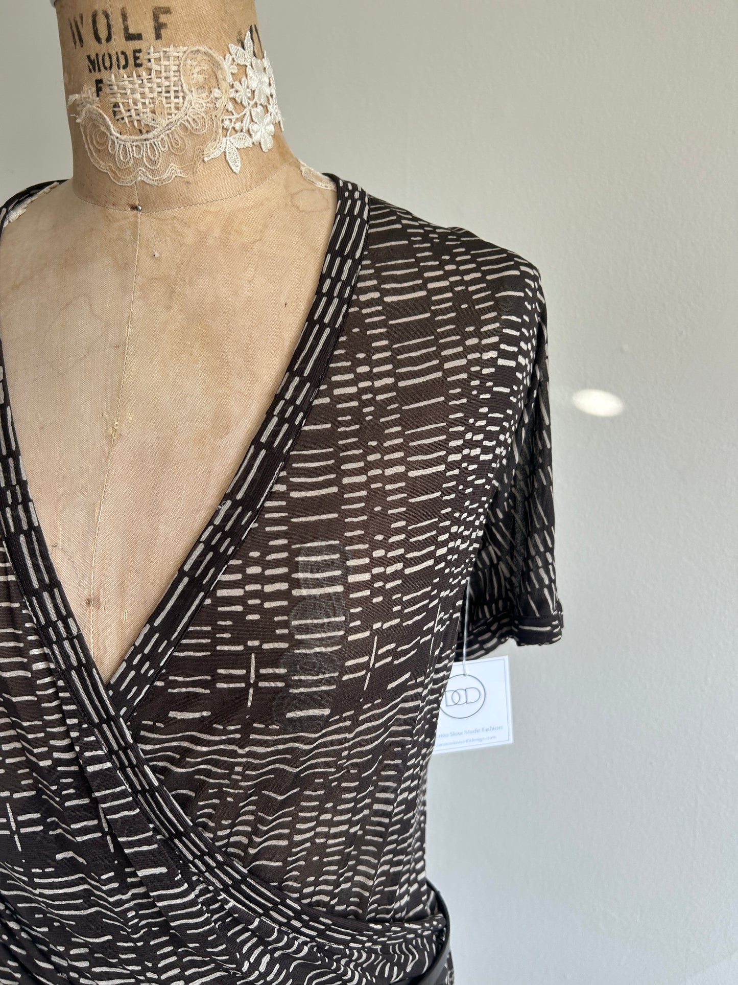 Preloved Hugo Boss Silk Sheer Faux Wrap Dress Size M #VIN8