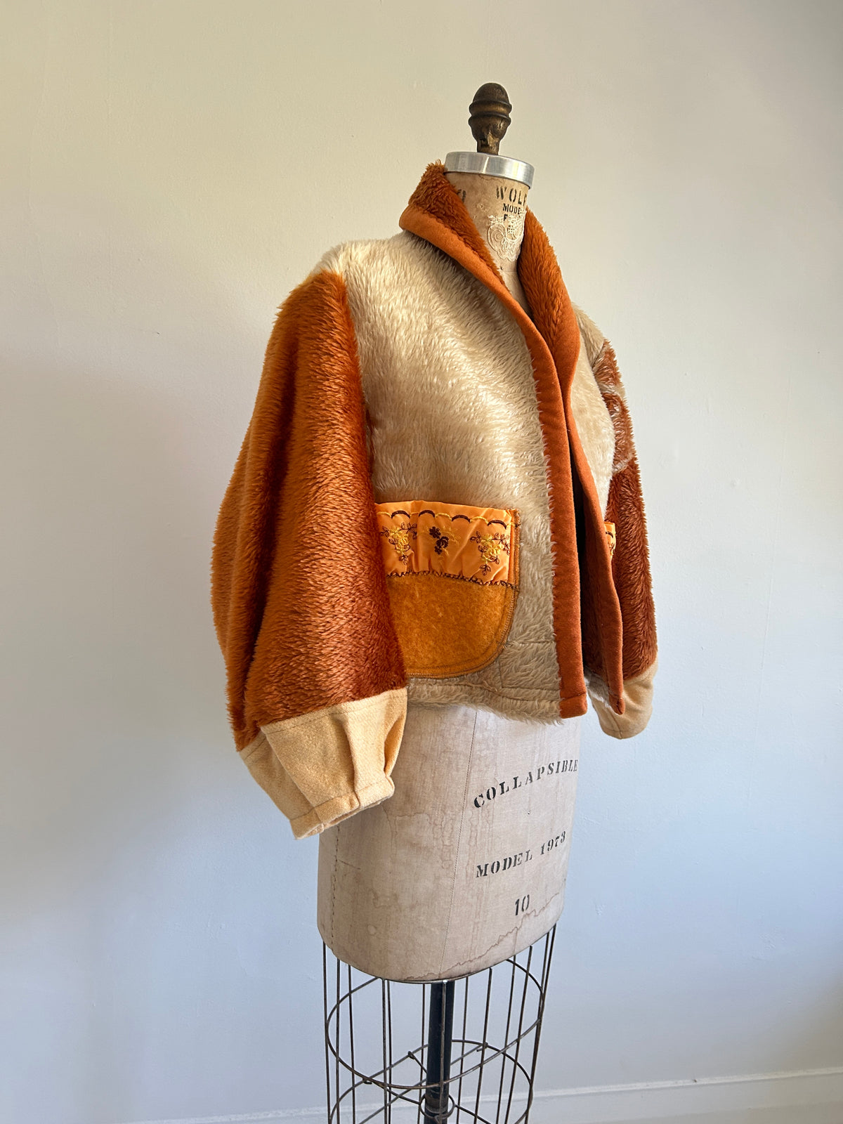 Vivianne Cropped Jacket with Upcycled Vintage Wool & Fleece Blankets Size XS/S #CVCWXXS14