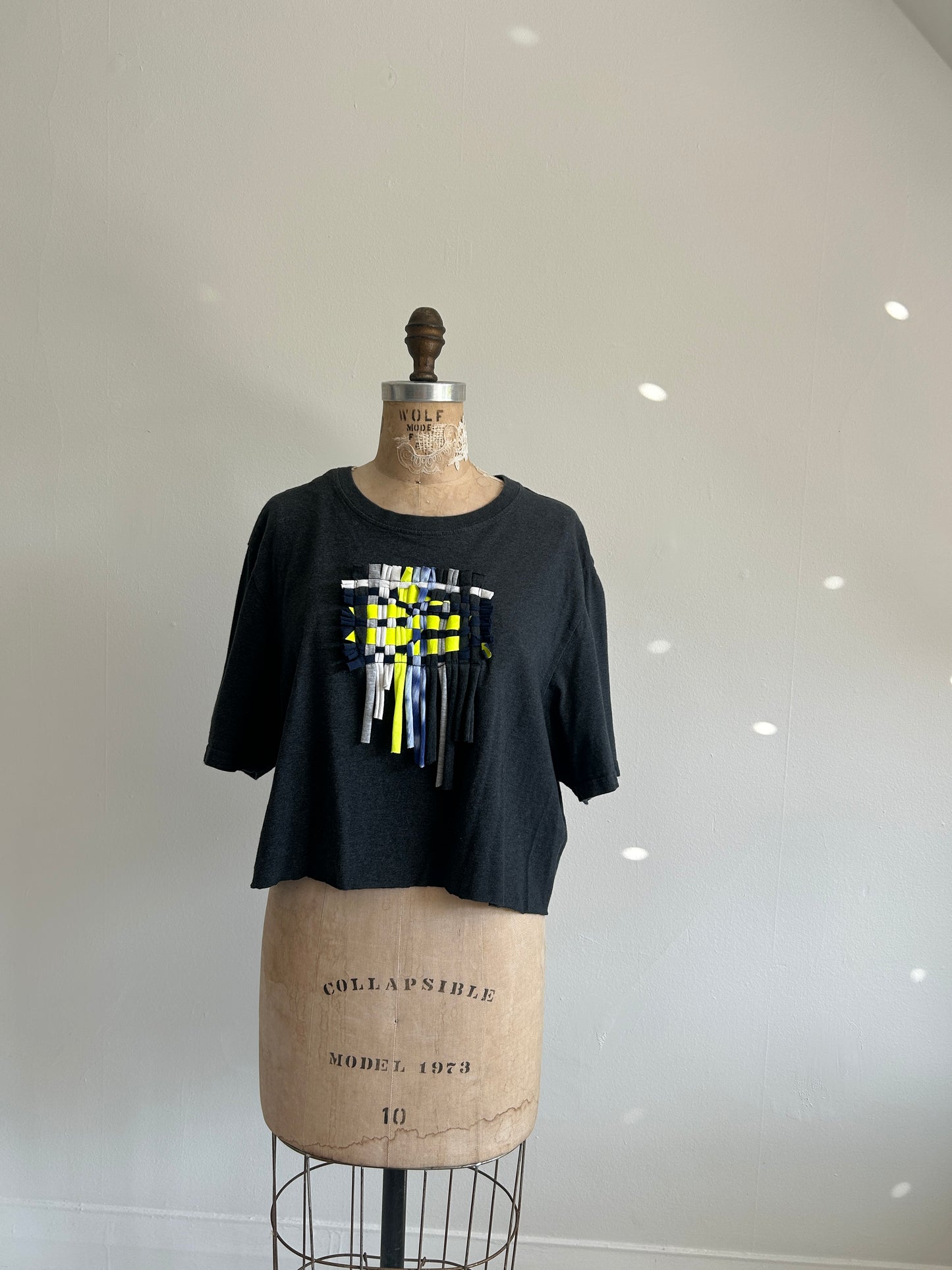 Reworked Preloved Cropped Tshirt - Woven Series Size XL/2X #TSHIRT19