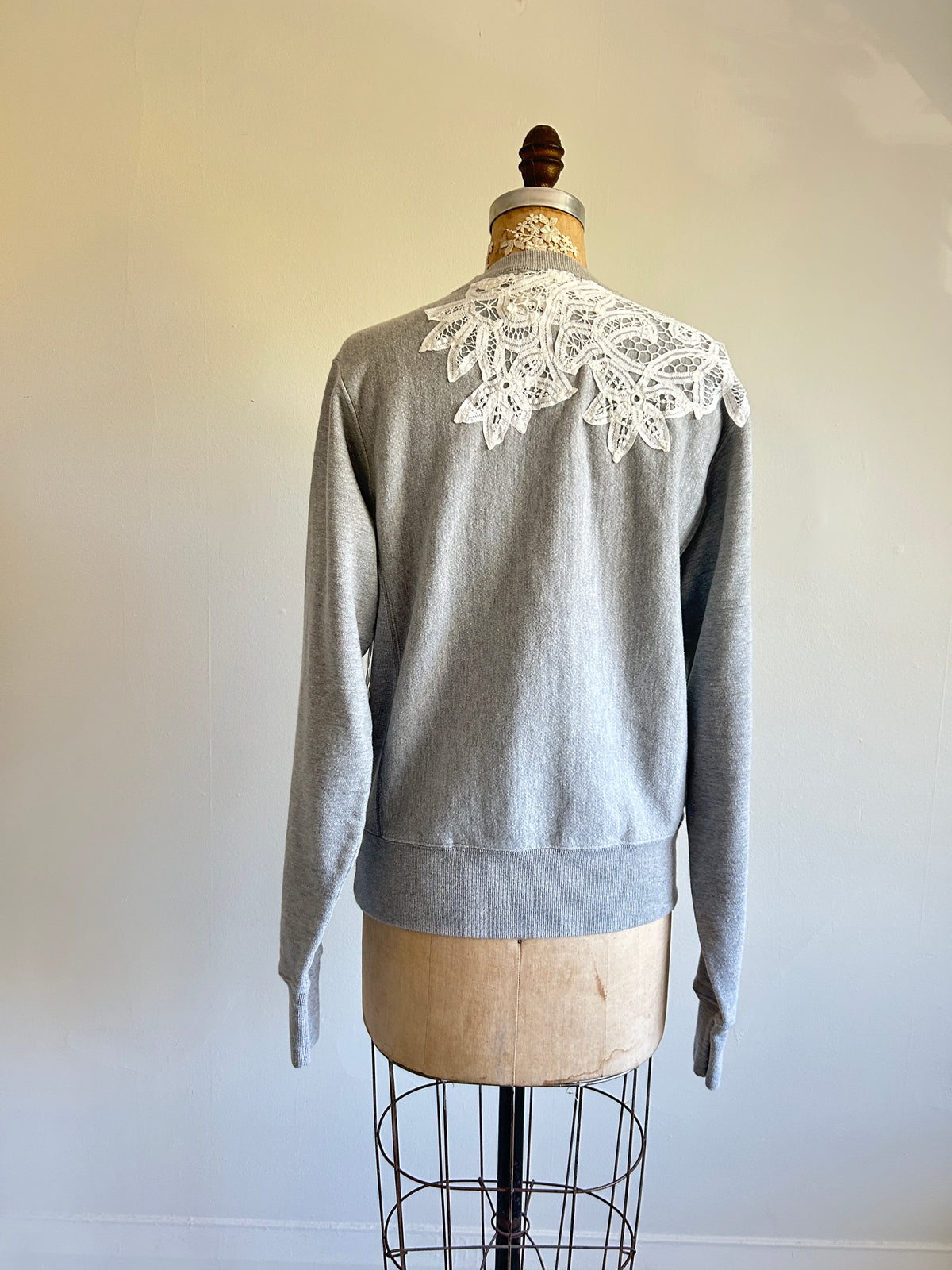 Ruffled & Battenburg Lace Upcycled Champion Sweatshirt XS/S #SWRXXS3