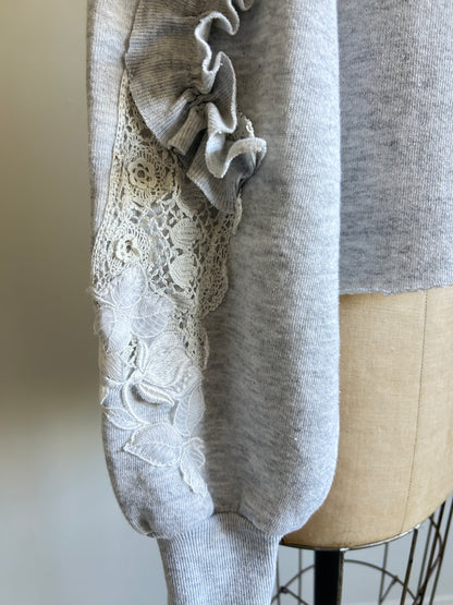 Ruffled & Lace Upcycled Needlepoint ‘90s Sweatshirt XS/S #SWRL6