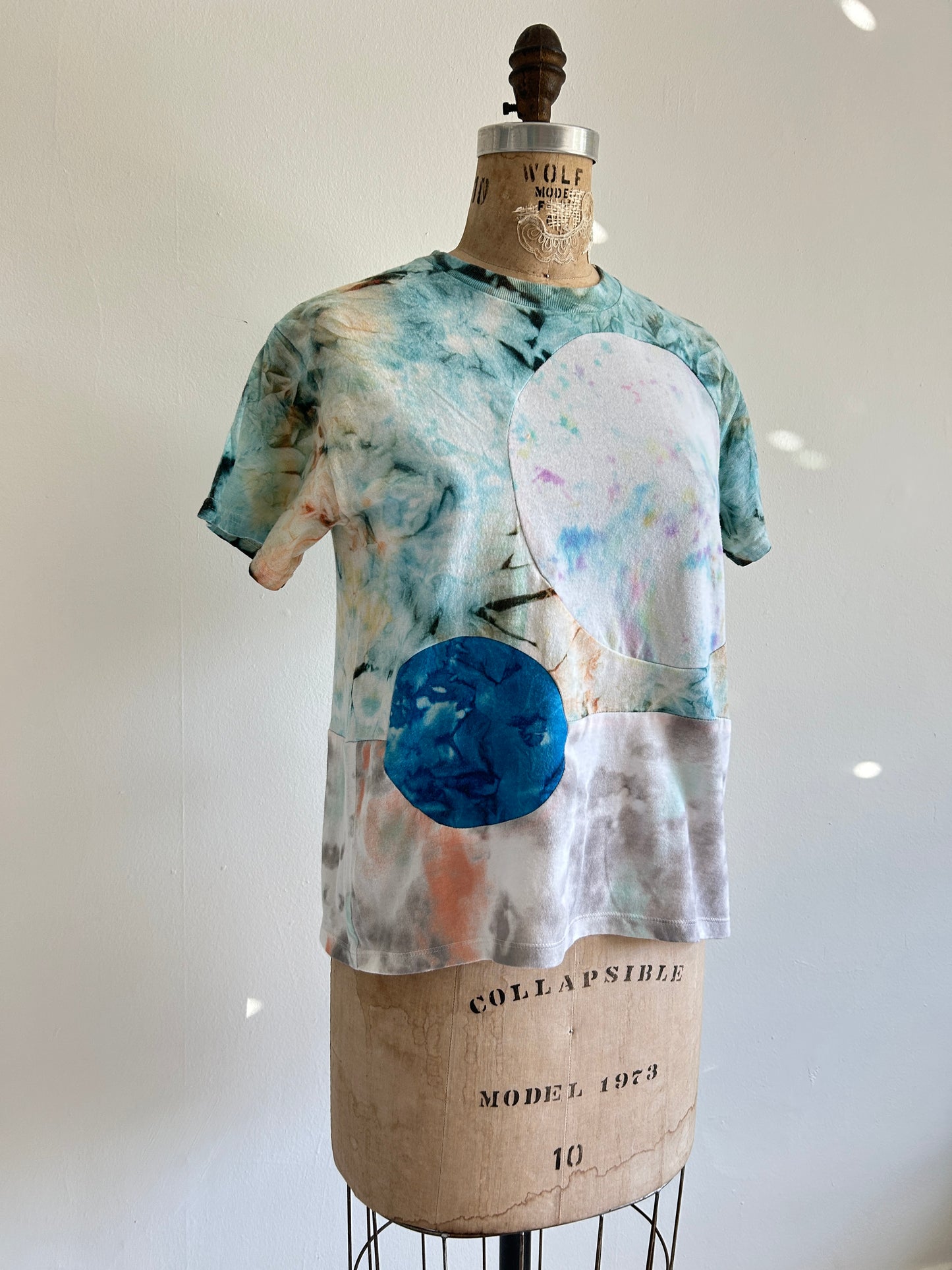 Reworked Preloved Tie Dyed Tshirt - Circle Series Size XS/S #TSHIRT4
